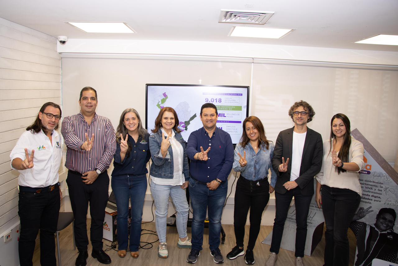 VIVA sella alianza público-privada para ejecutar mejoramientos de viviendas para mujeres rurales en Antioquia