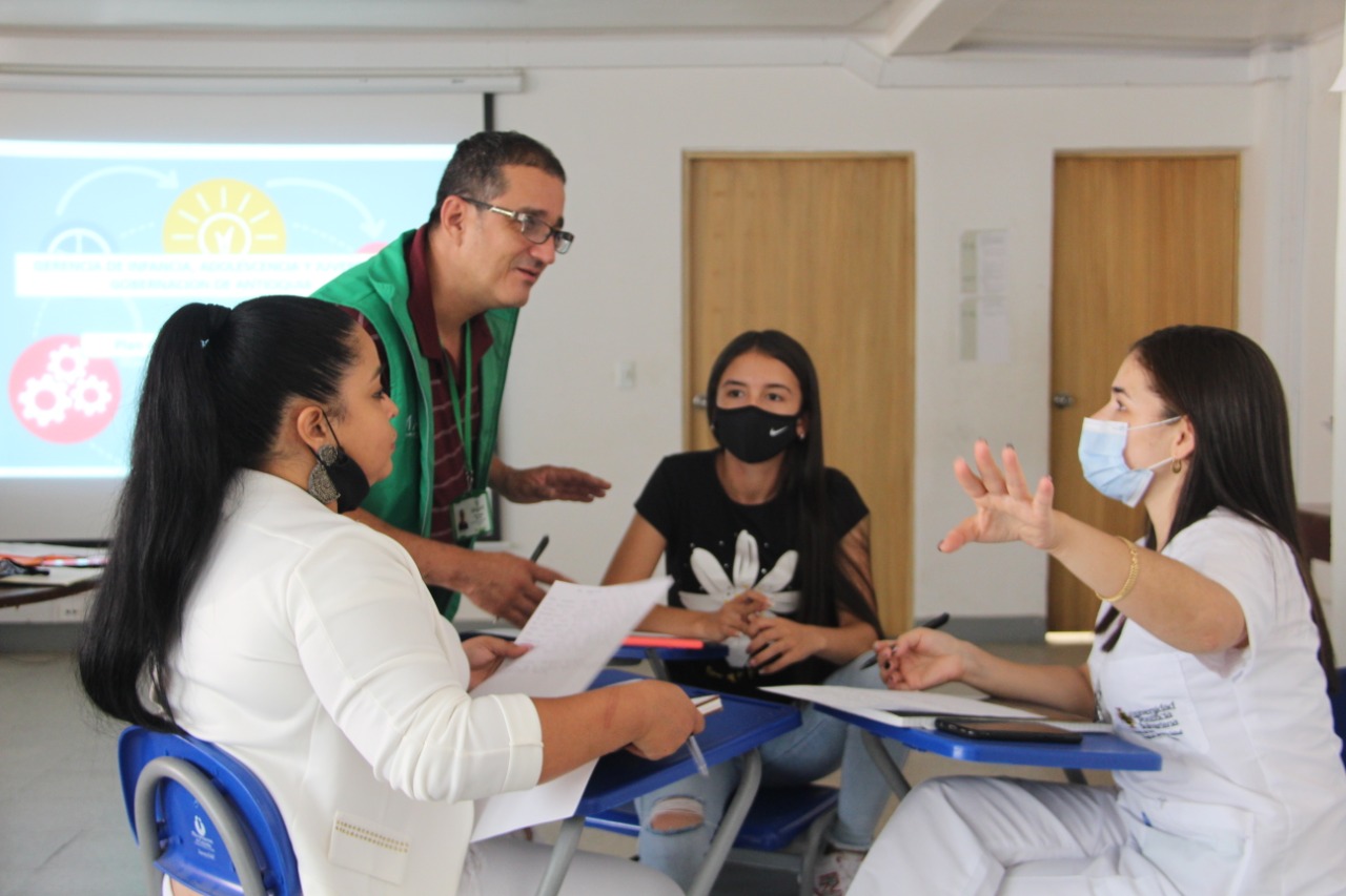 UNIDAS en Segovia por las niñas, niños, adolescentes, jóvenes y mujeres del municipio.