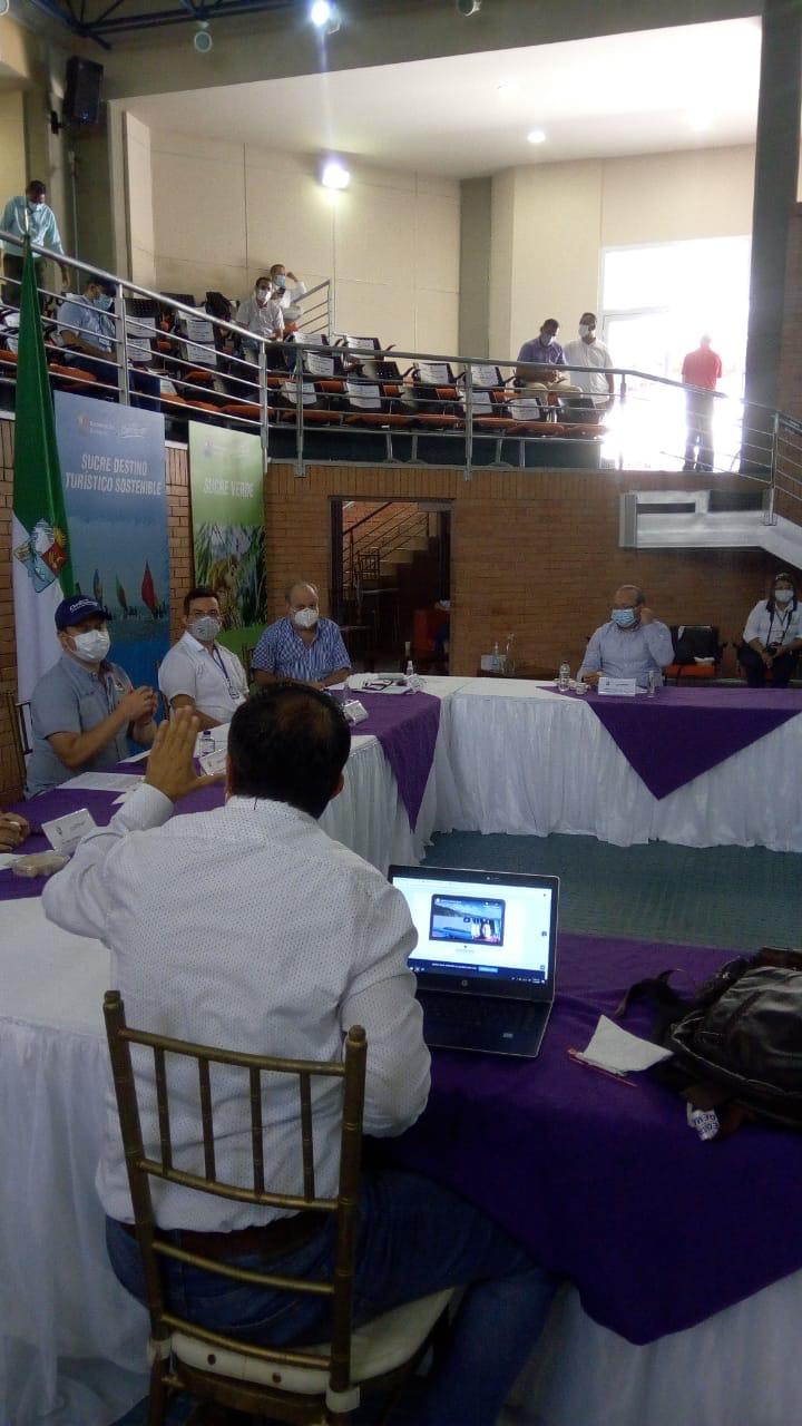 IU Digital y la Gobernación de Sucre firman convenio para llevar educación superior digital y de calidad a ese departamento