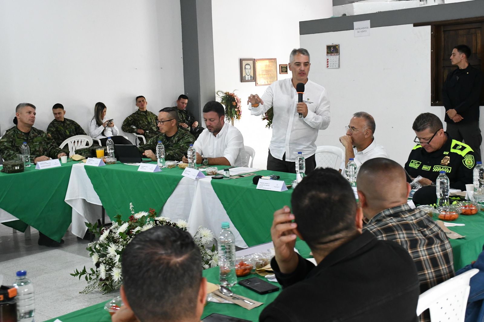 El Gobernador Andrés Julián anunció planes contra la extorsión y los focos de inseguridad en municipios de la Provincia de Cartama