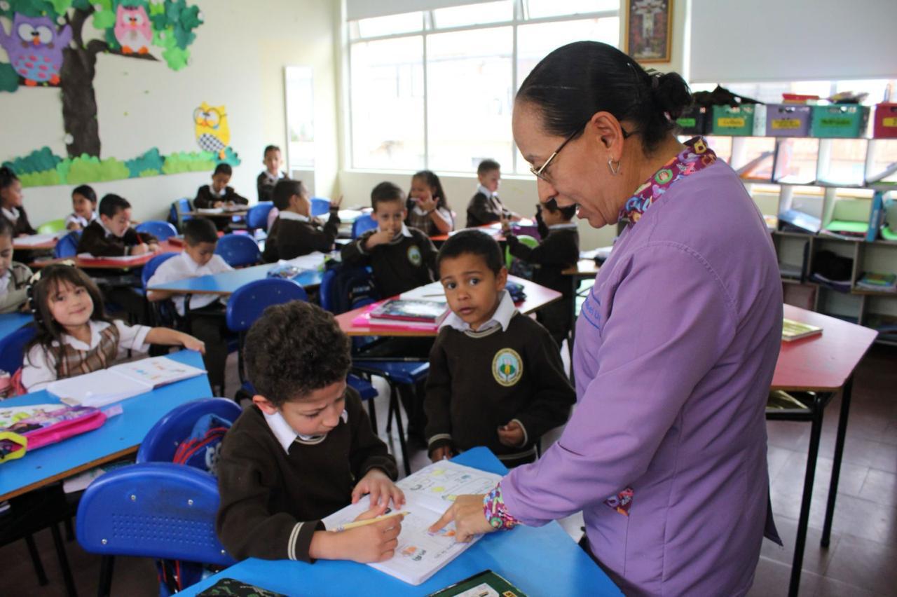 Inicia formación a docentes del programa Aprendamos Todos a Leer