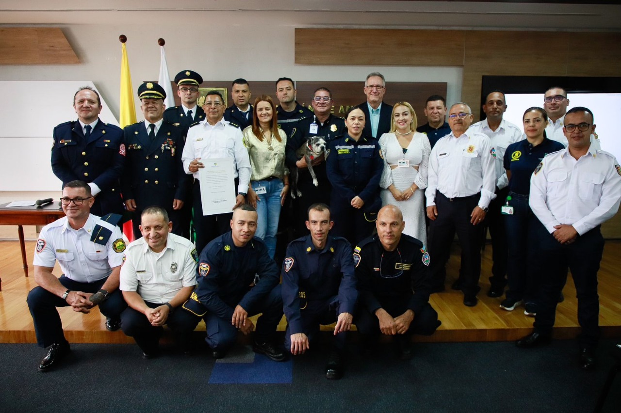 Gobernación de Antioquia realizó acto de ascenso a integrantes de Cuerpos de Bomberos Voluntarios del departamento 