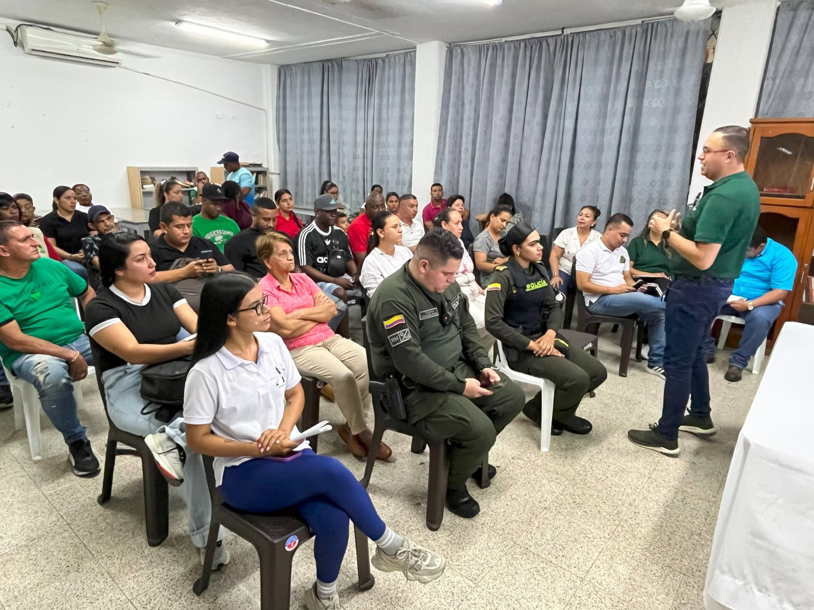 Entornos Educativos Seguros llegó a la Institución Educativa Madre Laura de Apartadó