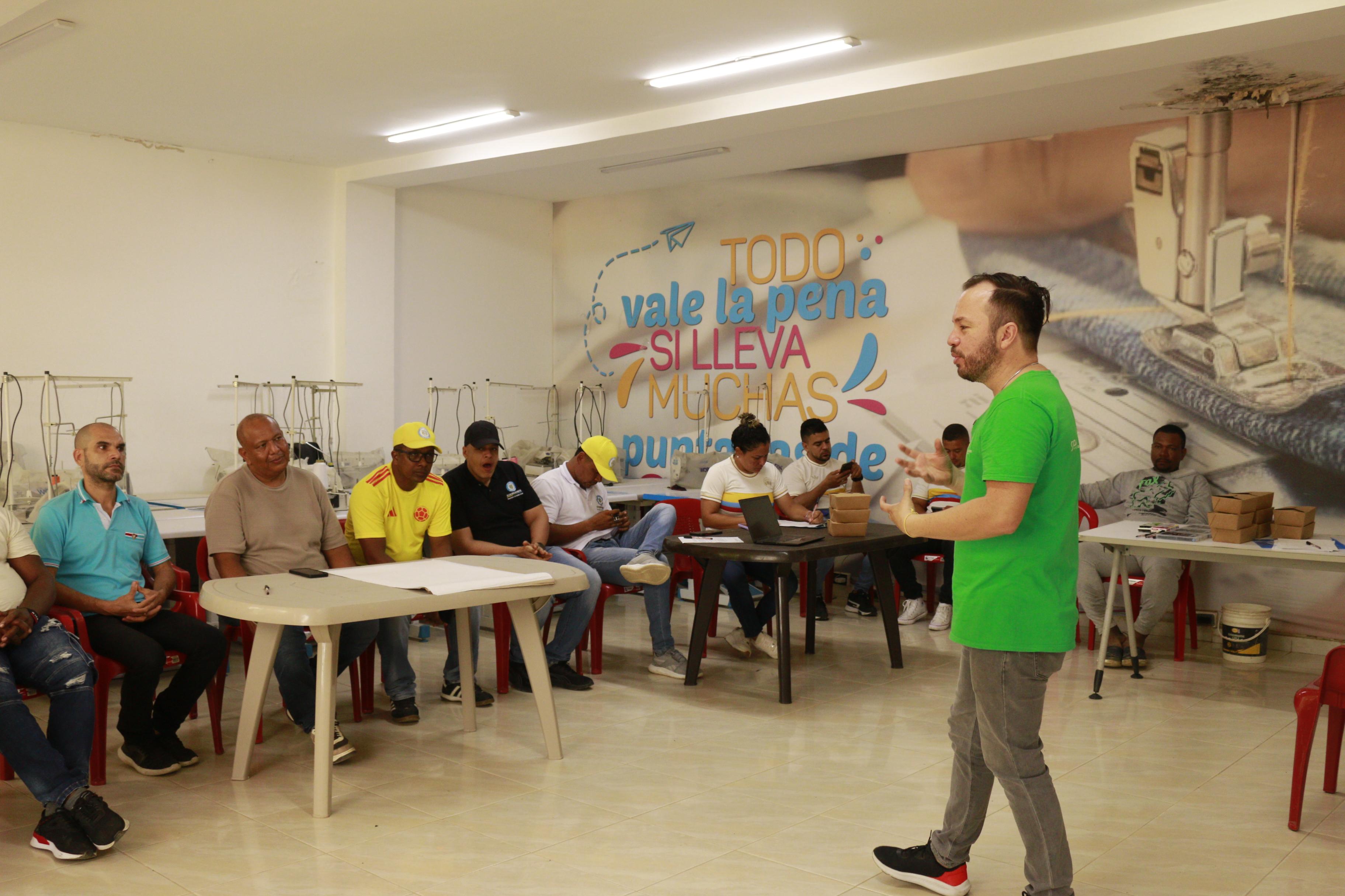 Paternidades que cuidan: Gobernación de Antioquia y la Fundación Bien Humano firmaron convenio que busca cerrar brechas de género 