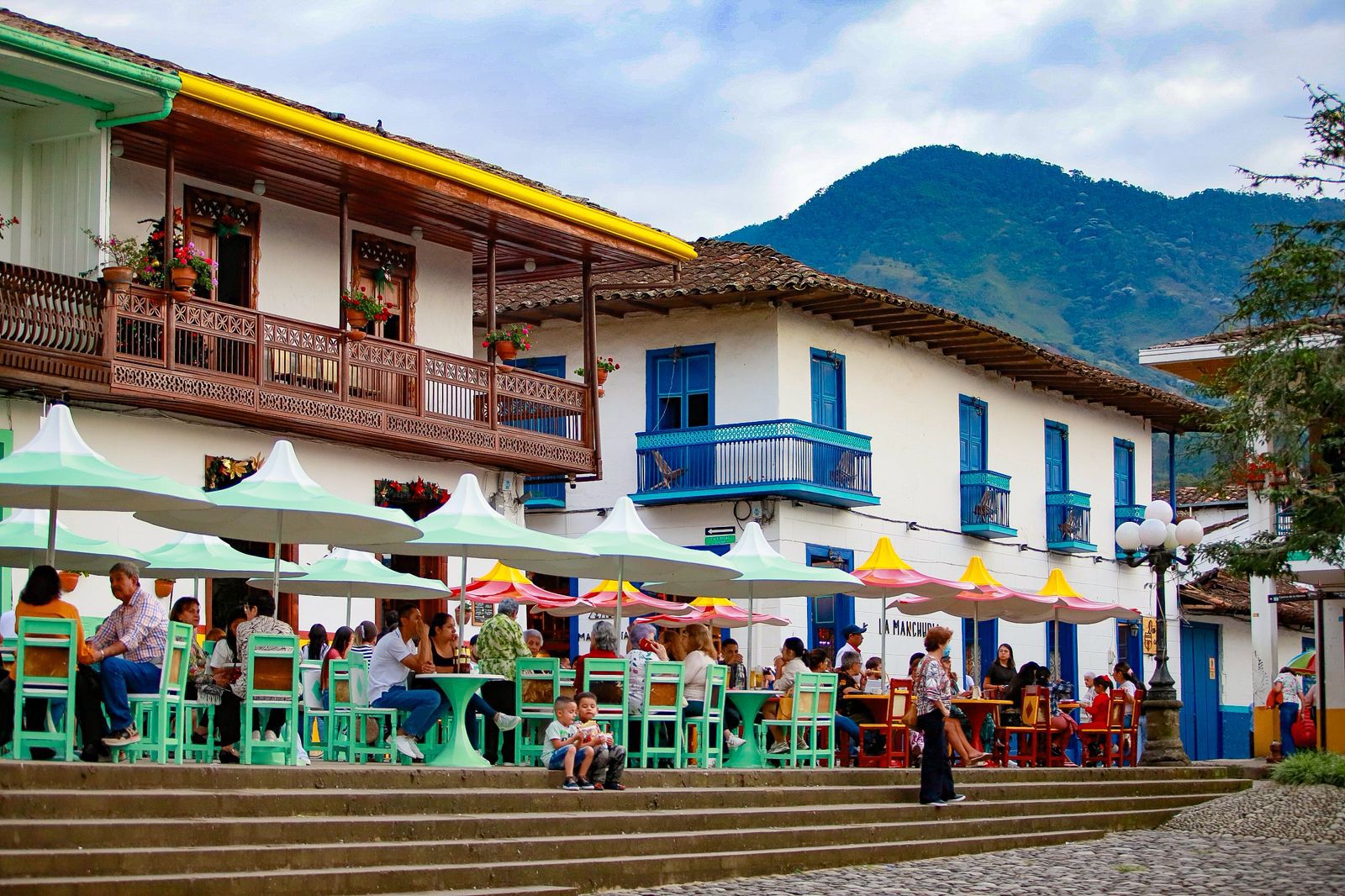 Gobernador Andrés Julián anuncia que todas las vías departamentales están habilitadas. Las del Suroeste se encuentran transitables en su totalidad, con pasos alternos 