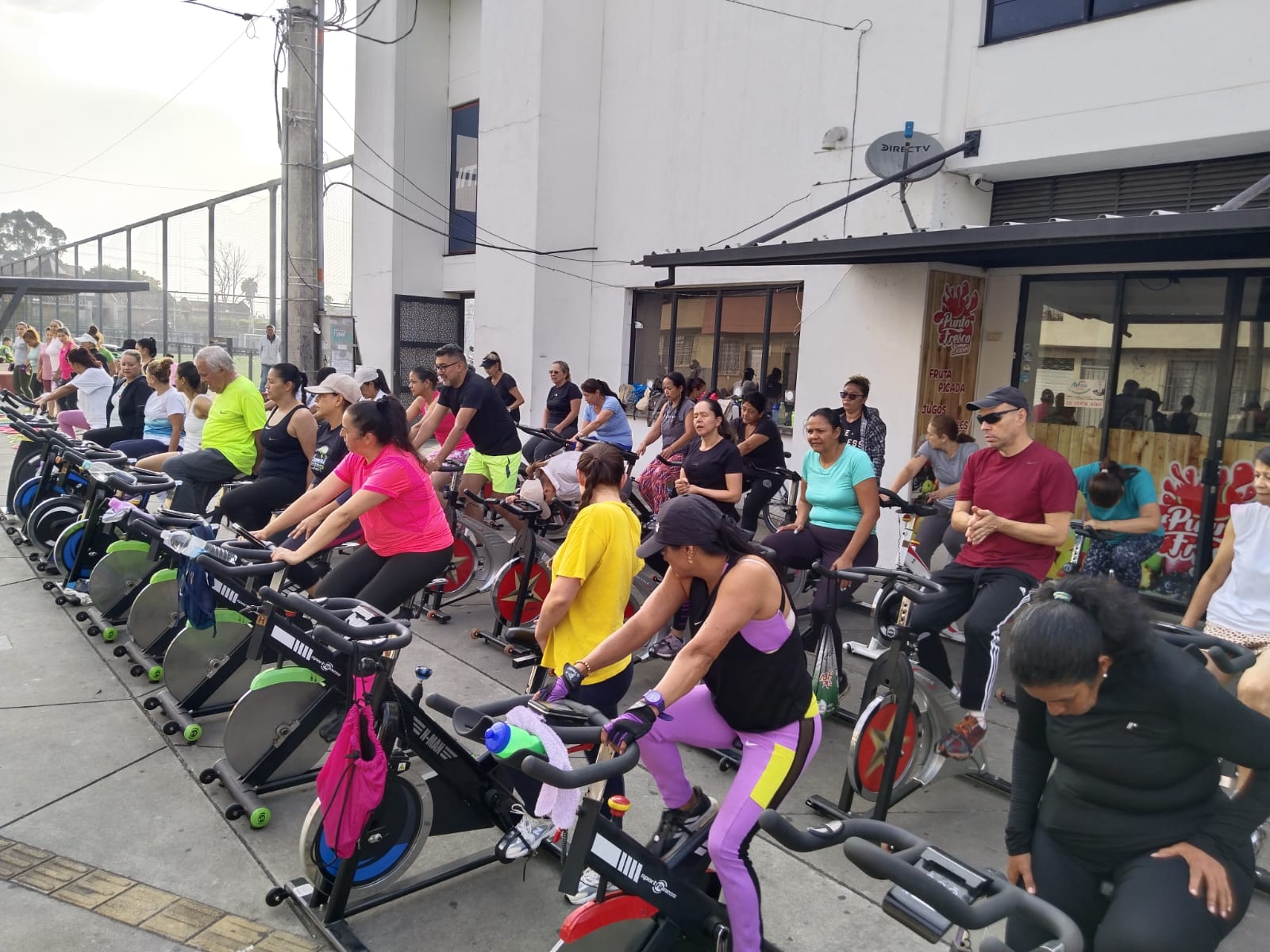 Gobernación de Antioquia celebra el día mundial de la bicicleta con actividades en todo el departamento 