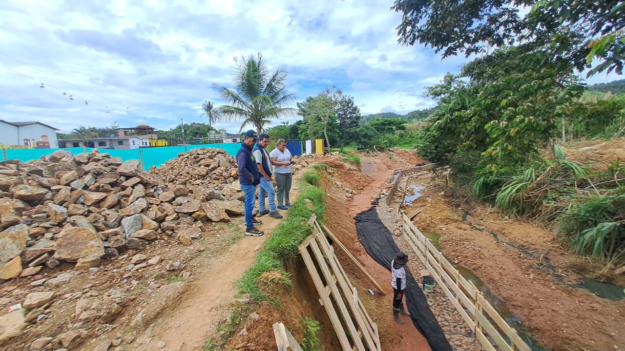 Dagran se anticipa a la segunda temporada de lluvias 2025 y empieza intervenciones en Antioquia 