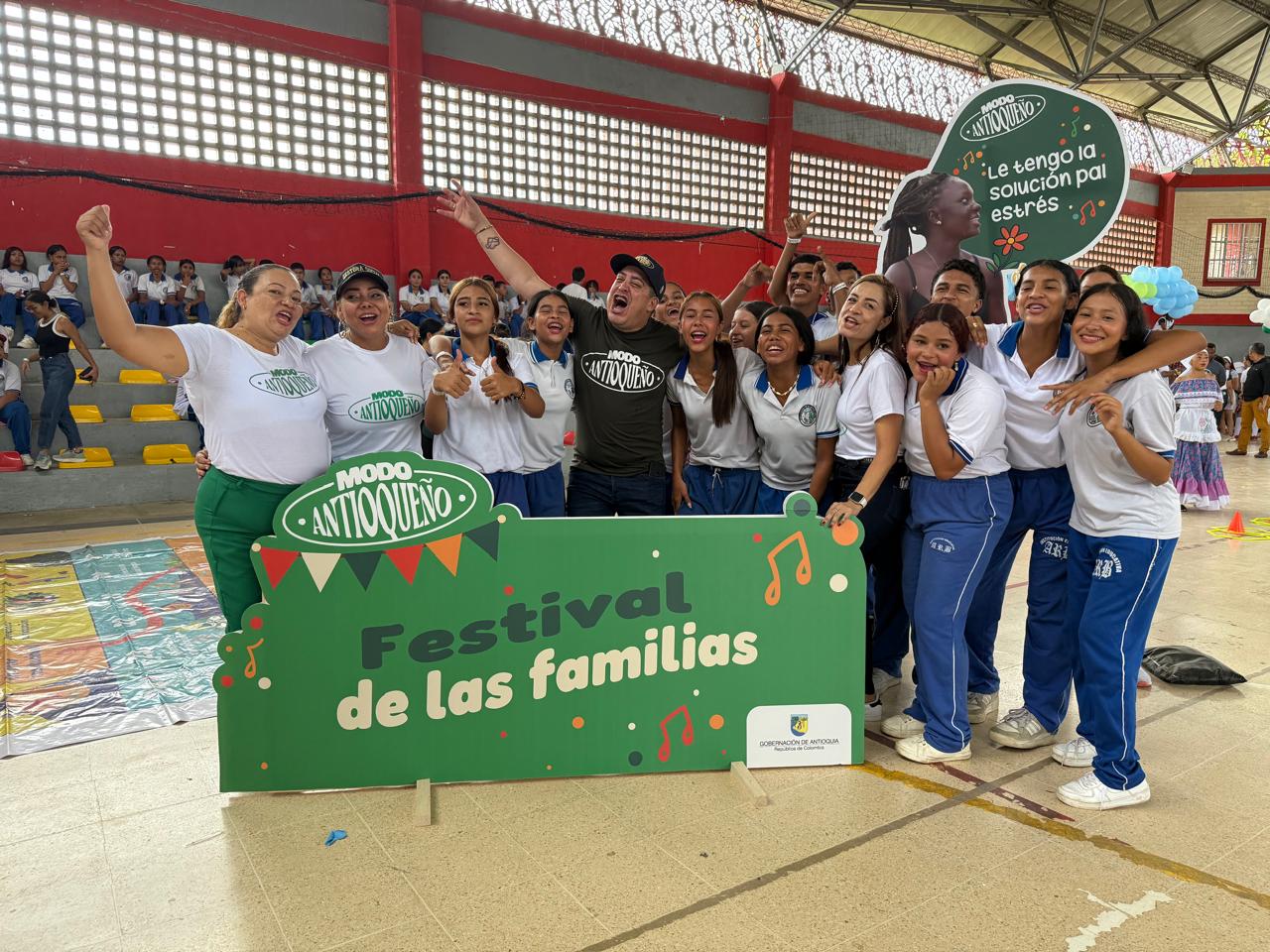 400 niños, niñas y sus cuidadores participaron del Festival de las Familias en Tarazá