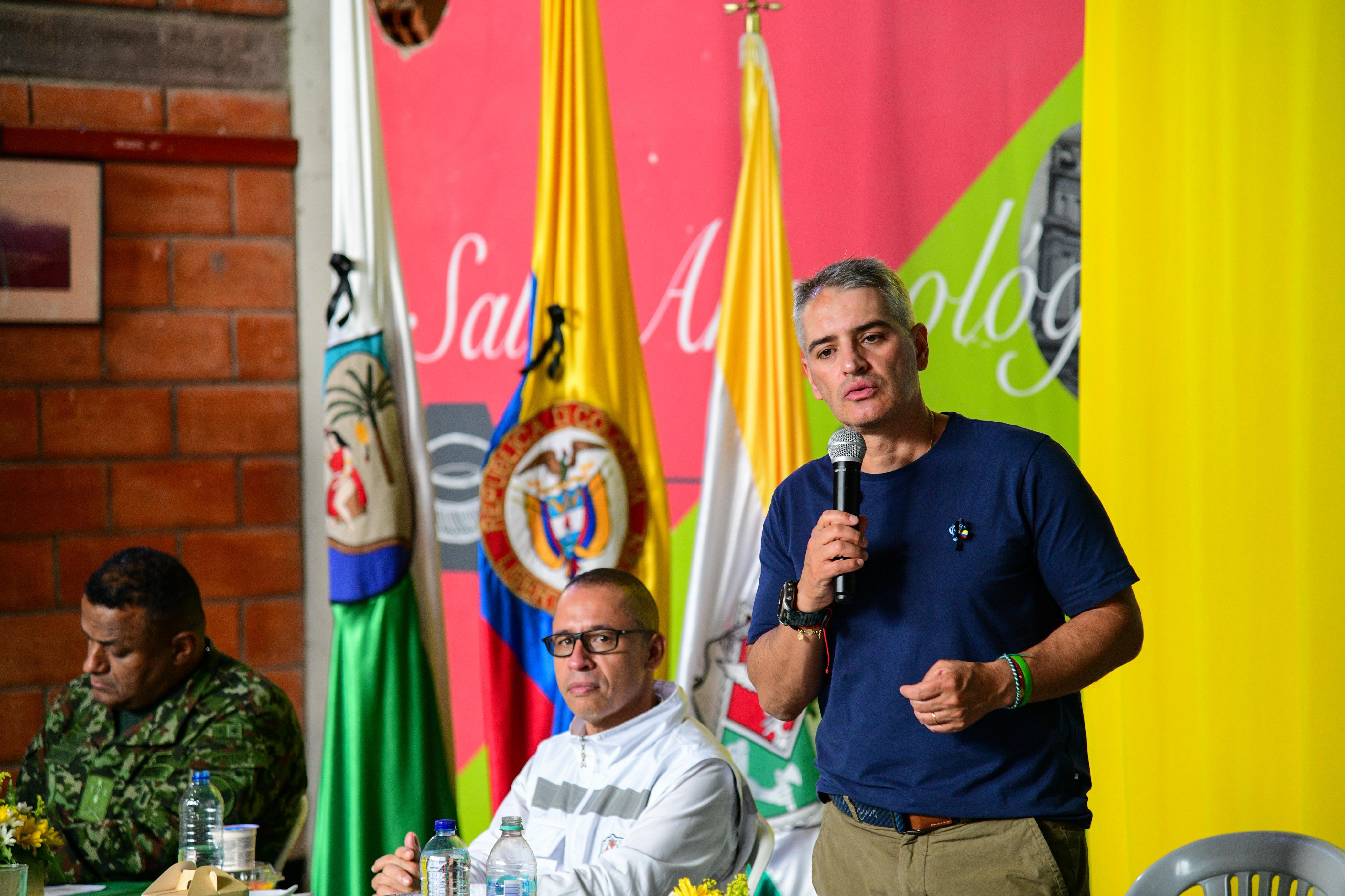 La Gobernación de Antioquia ofrece recompensa por alias Guaricho de disidencias FARC y alias Joao del Clan del Golfo 