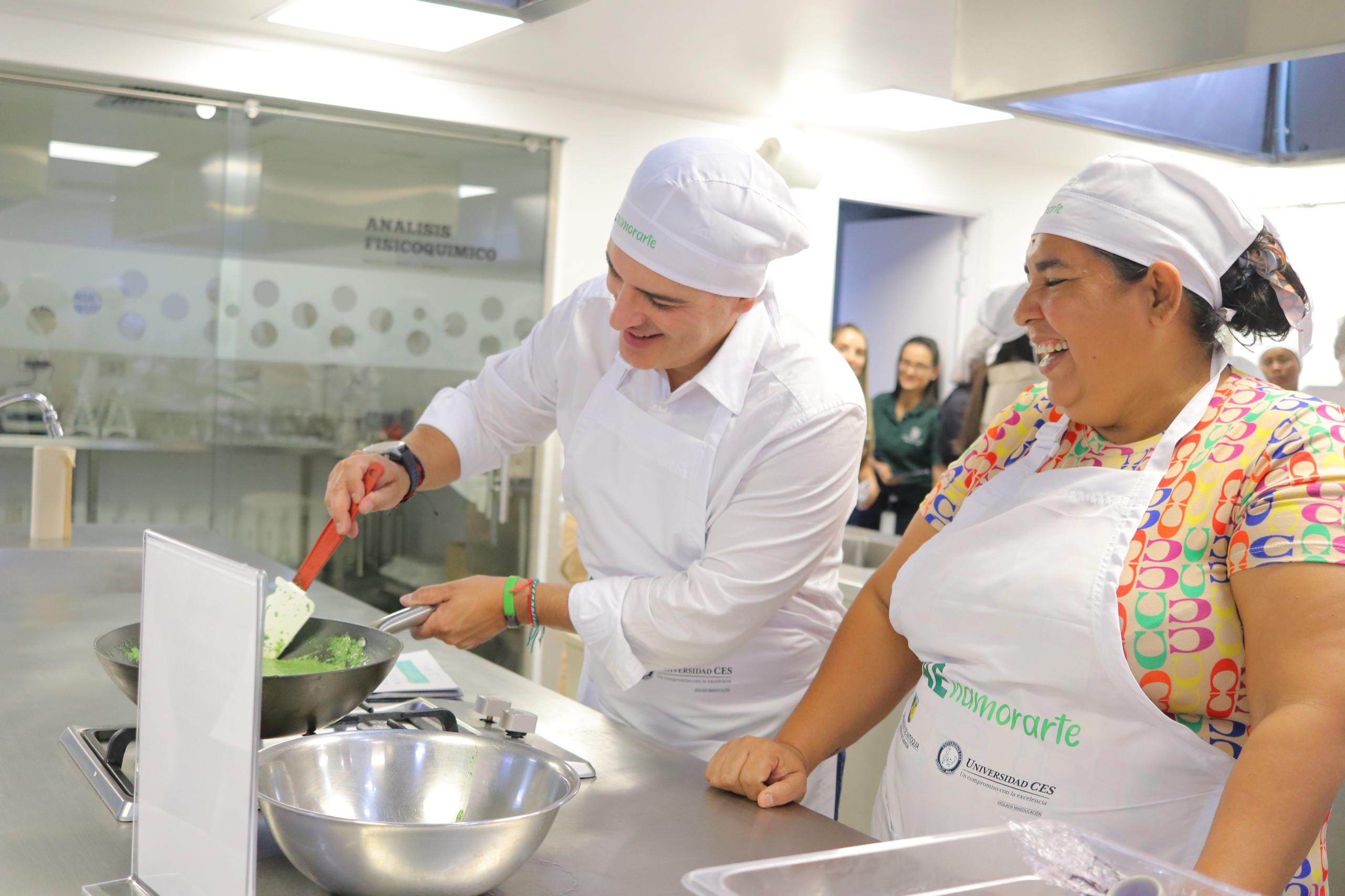 Manipuladoras de alimentos de Antioquia se capacitan en buenas prácticas 