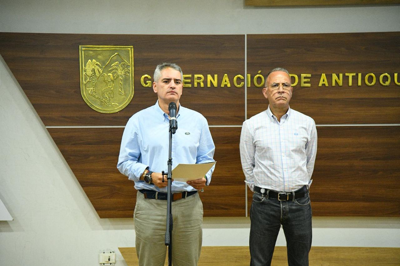 Gobernador Andrés Julián pide acciones contundentes contra estructuras criminales luego de ataque a helicóptero de la Policía Nacional en zona rural de Amalfi 