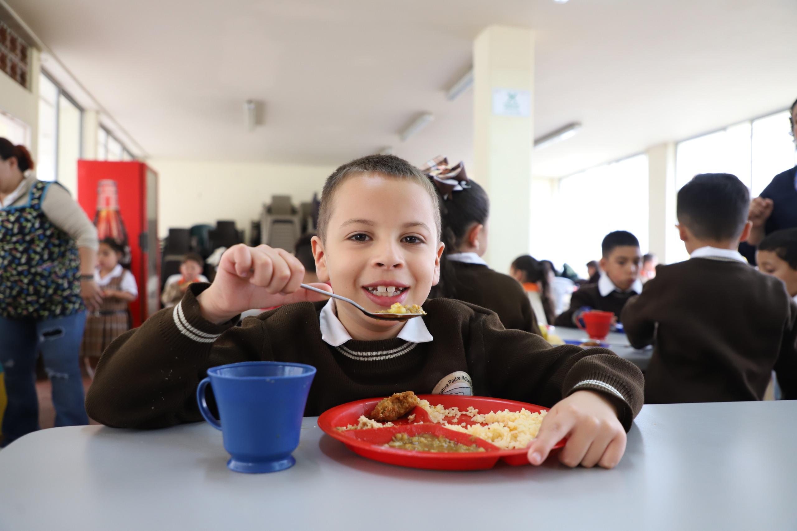 Antioquia asegura recursos para iniciar el PAE en 2026 para más de 315 mil estudiantes