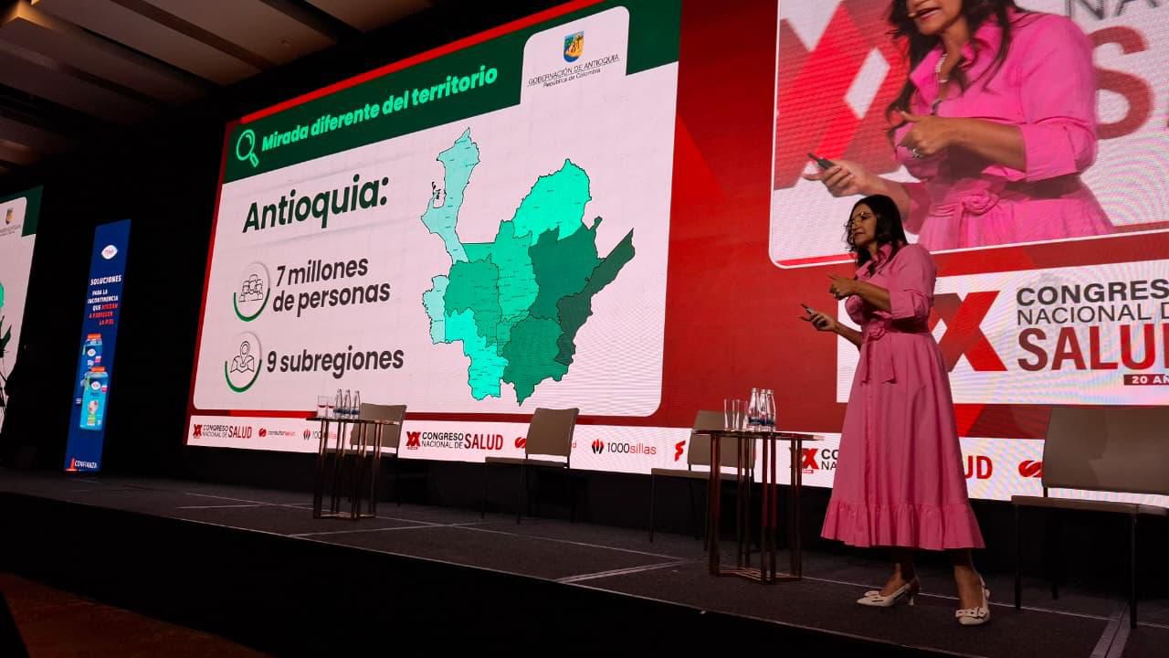 Ante expertos en salud, la Gobernación presentó Contigo Antioquia, iniciativa que lleva médicos especialistas a todo el departamento mediante la telesalud 