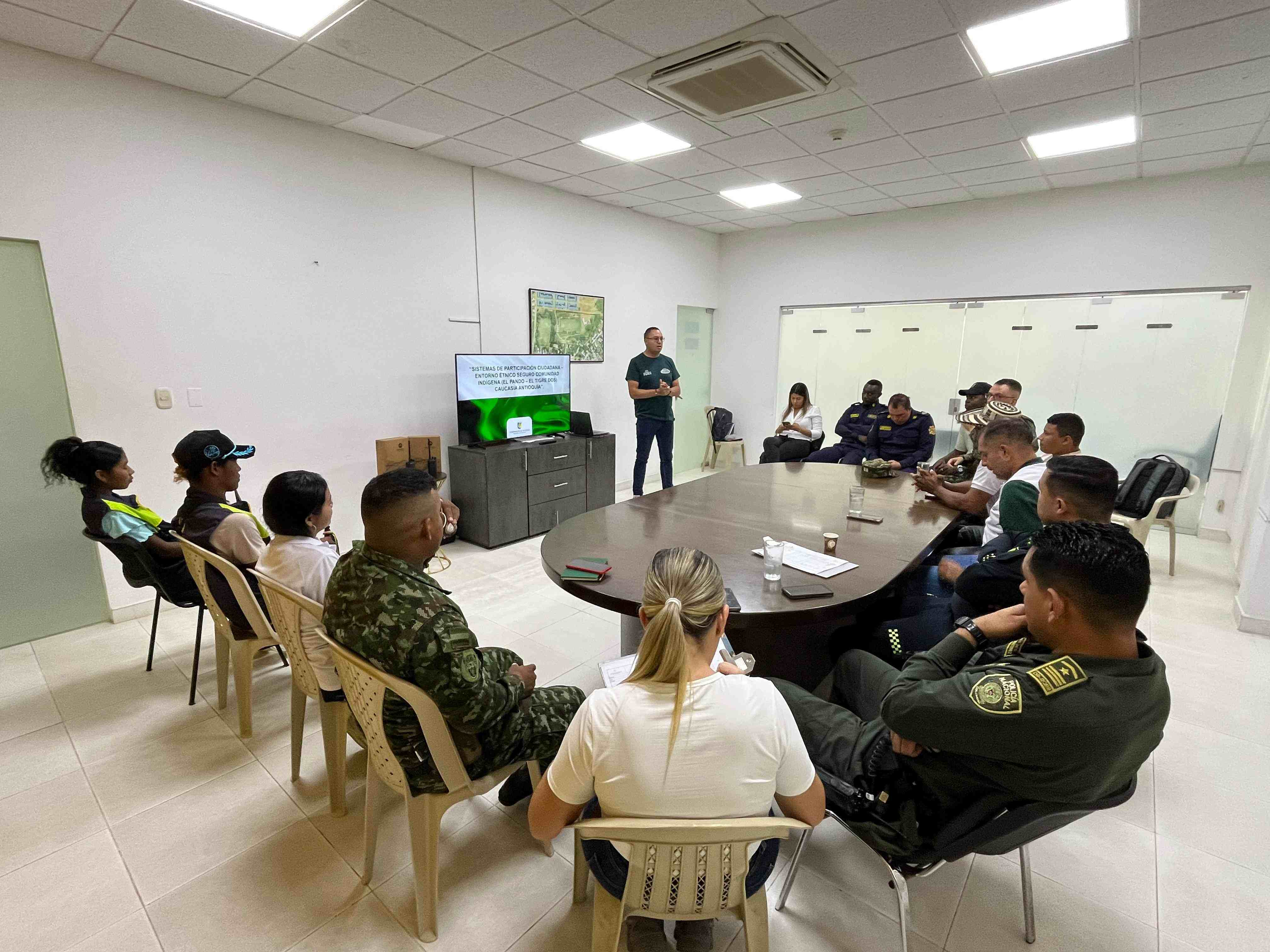La Gobernación de Antioquia activó la estrategia Entornos Étnicos Seguros en el Bajo Cauca 