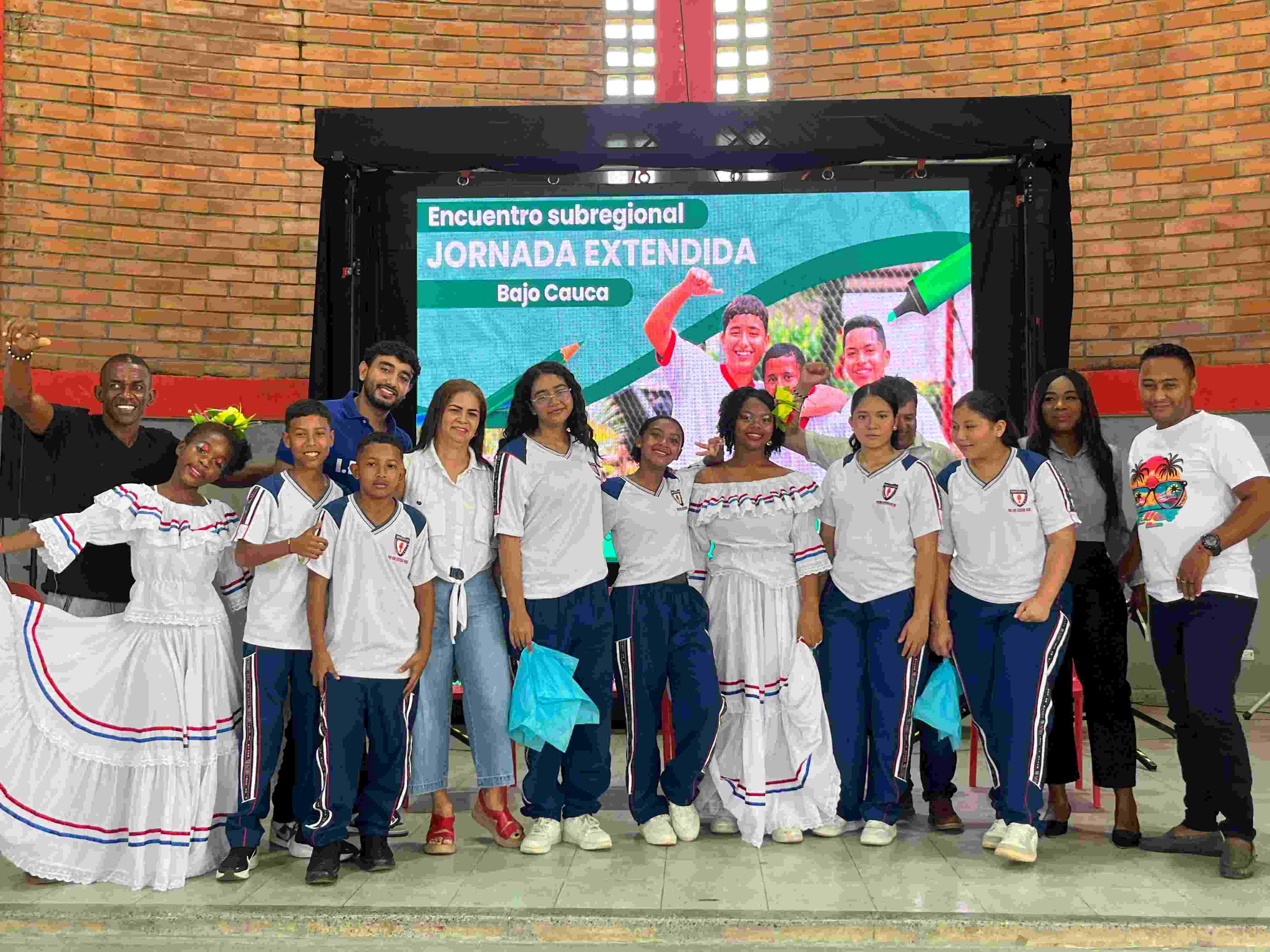 La Gobernación de Antioquia destaca 18 experiencias transformadoras de la Jornada Escolar Extendida en el Encuentro Subregional del Bajo Cauca antioqueño
