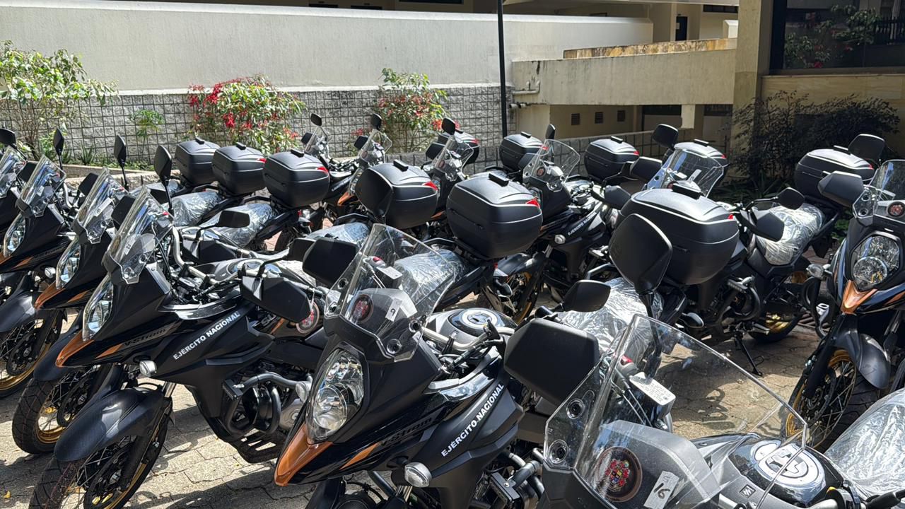 Gobernación de Antioquia entrega motocicletas a EMPAS