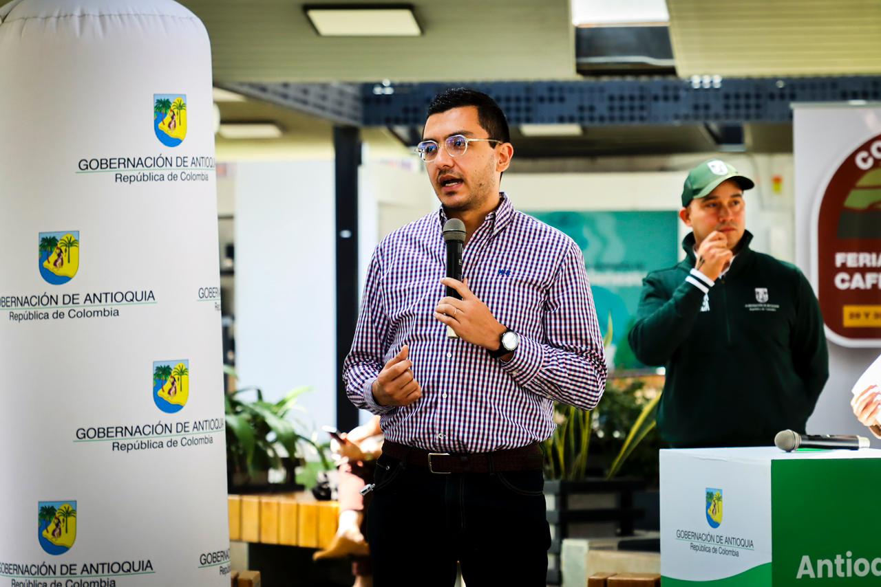 La Gobernación de Antioquia lanza el Catálogo de Turismo Cafetero “Aroma entre Montañas” y los Premios Antioquia es Mágica 