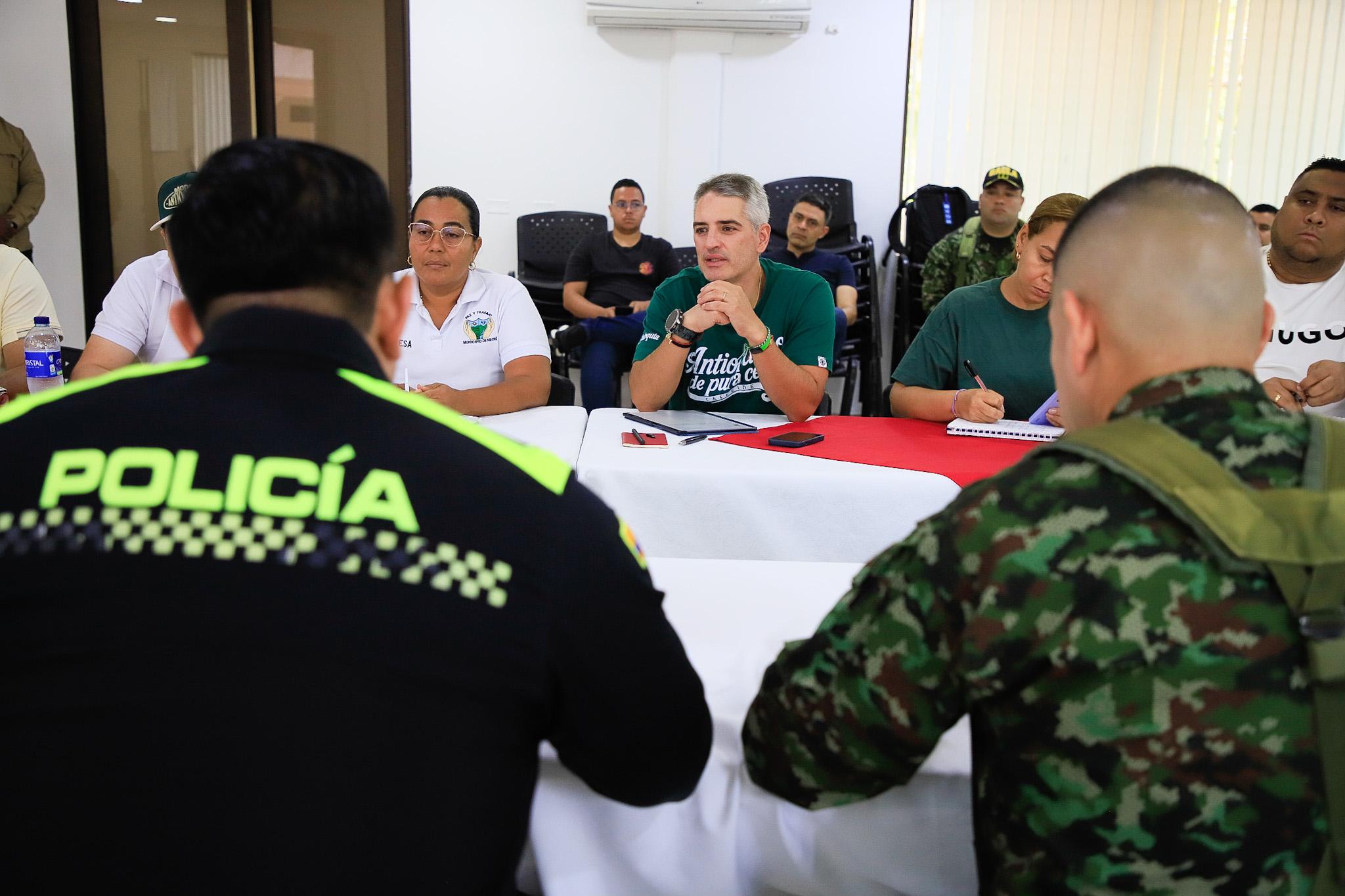 El Gobernador Andrés Julián resaltó la reducción de todos los delitos en la subregión del Bajo Cauca