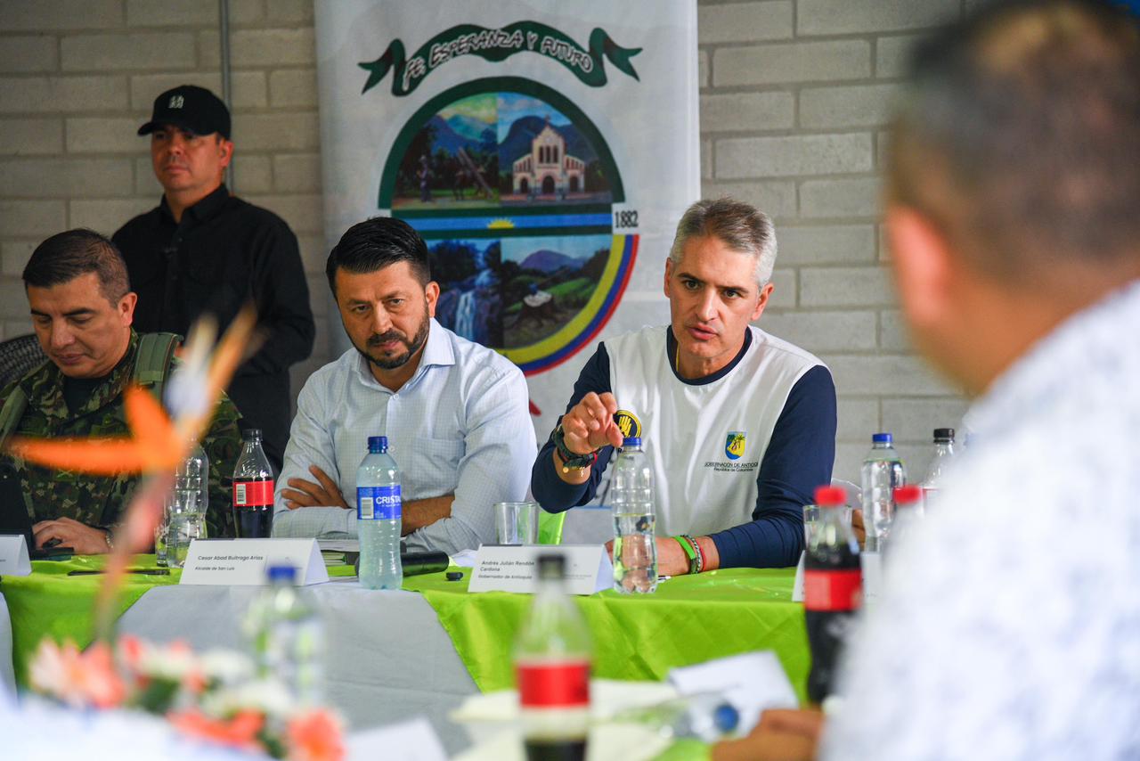 En San Luis el Gobernador Andrés Julián reiteró recompensa de hasta 100 millones de pesos por alias ‘Fantasma’ del Clan del Golfo