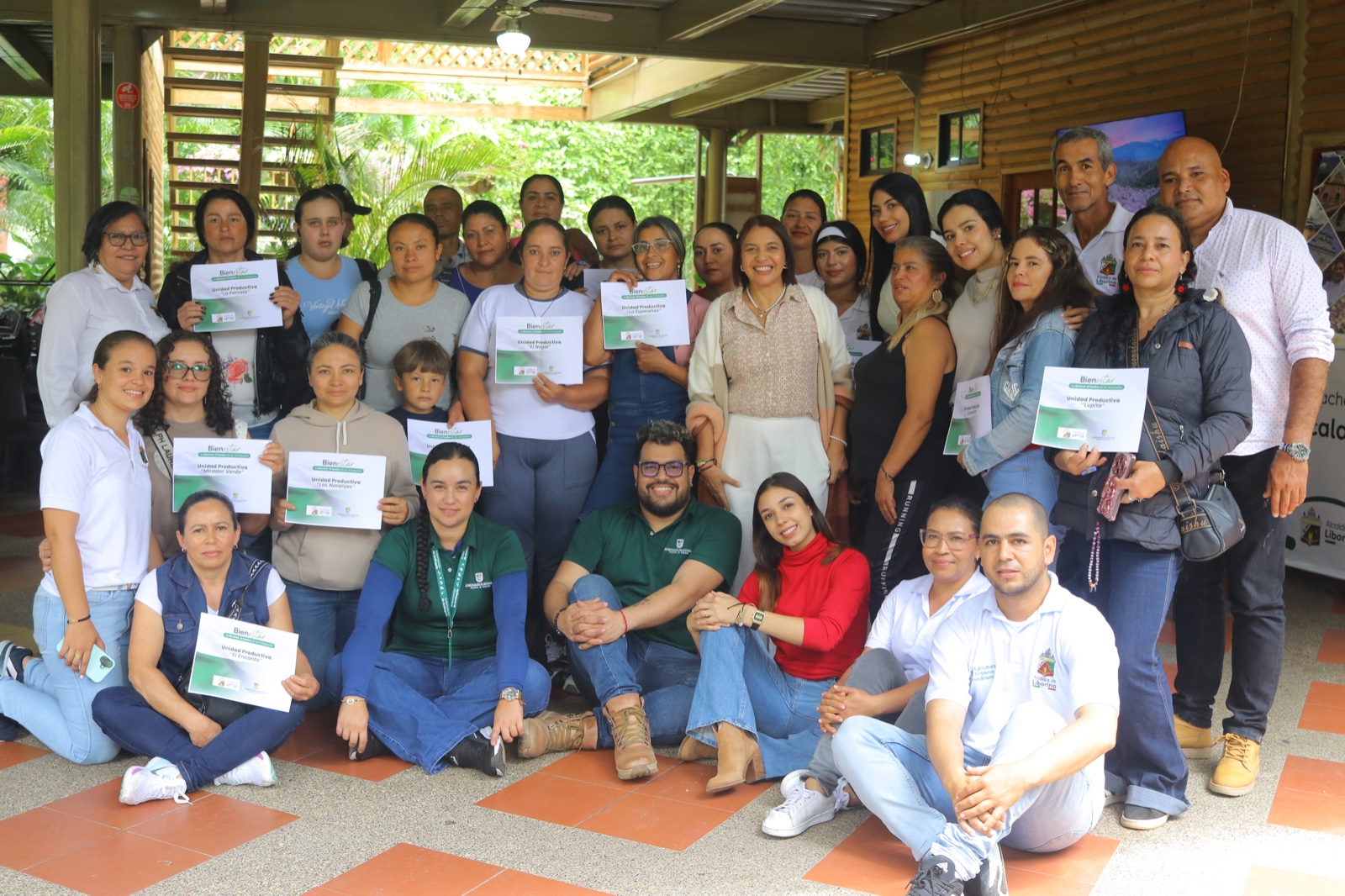 Gobernación de Antioquia pone en marcha 218 unidades productivas con el apoyo de alcaldesas y primeras damas del departamento 