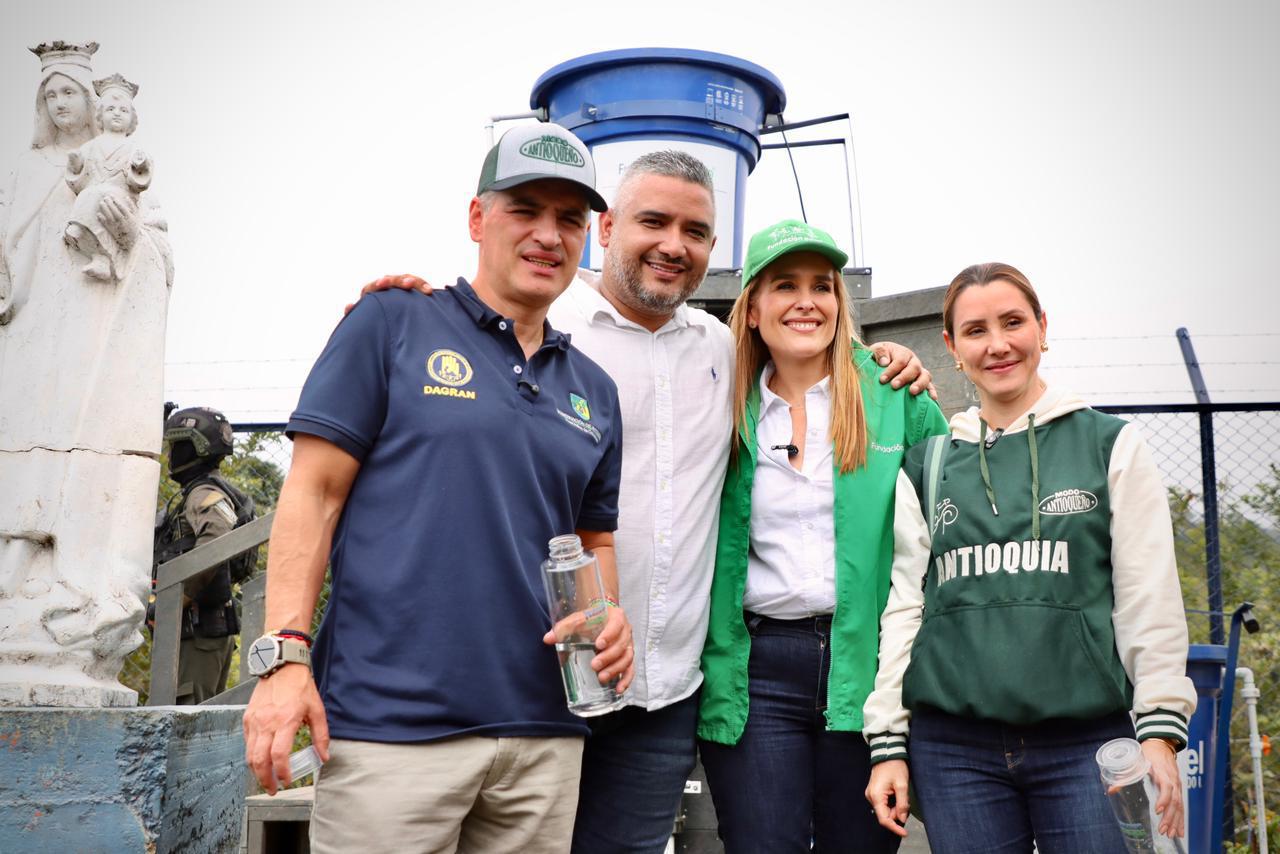 Gobernación de Antioquia y Fundación EPM entregan en Anzá la primera solución de potabilización de agua para escuelas rurales 