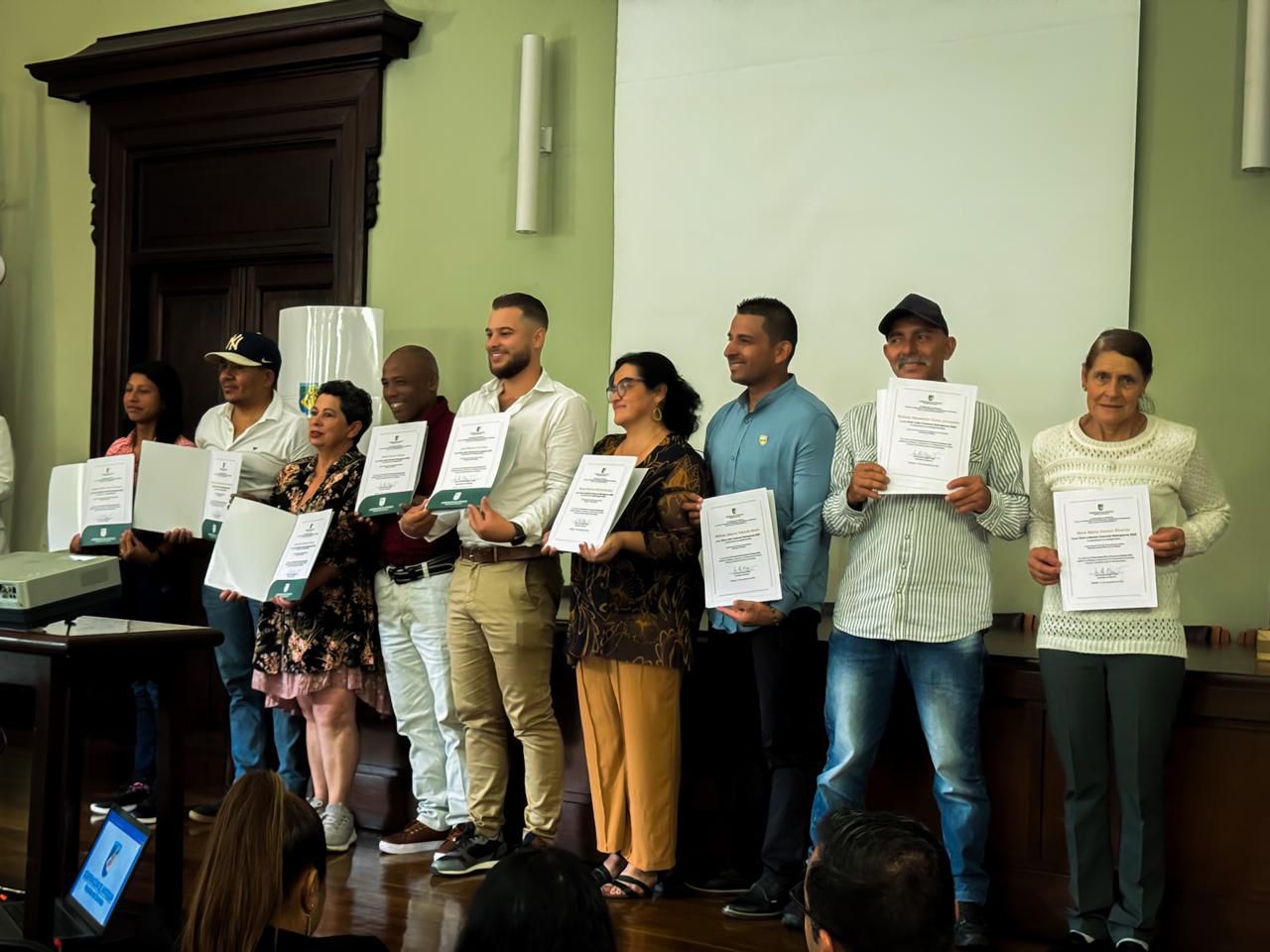 Gobernación de Antioquia reconoce el trabajo de nueve líderes en “El gran comunal de Antioquia 2025” 