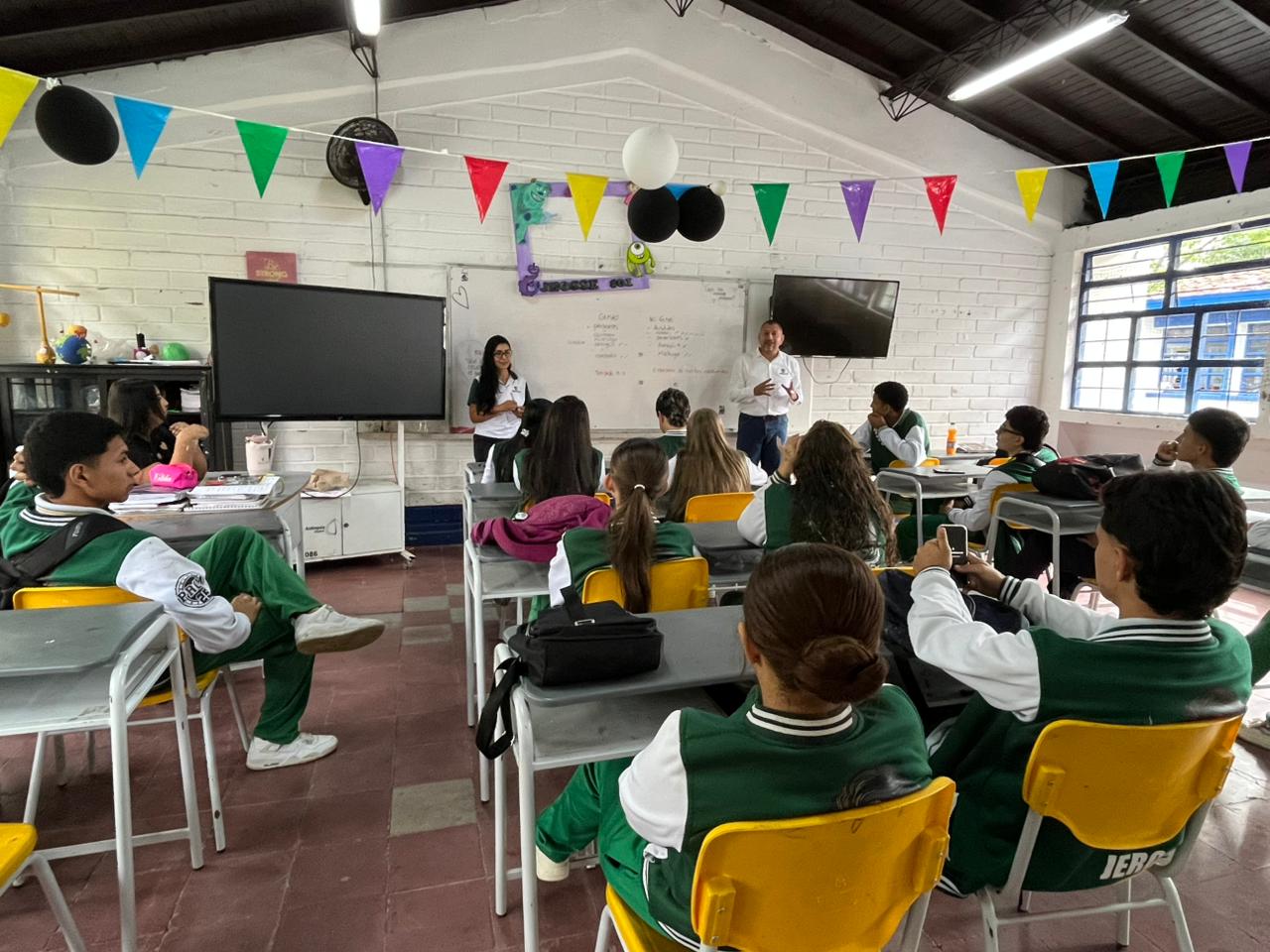 La Gobernación de Antioquia fortalece los Entornos Educativos Seguros en el municipio de San Carlos 
