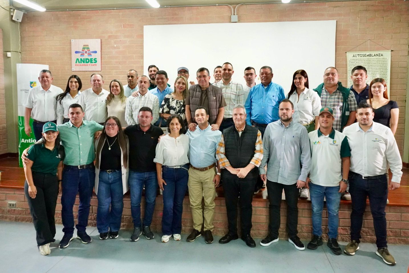 El Suroeste antioqueños se reactiva con inversiones en infraestructura vial de alto impacto es sus 23 municipios