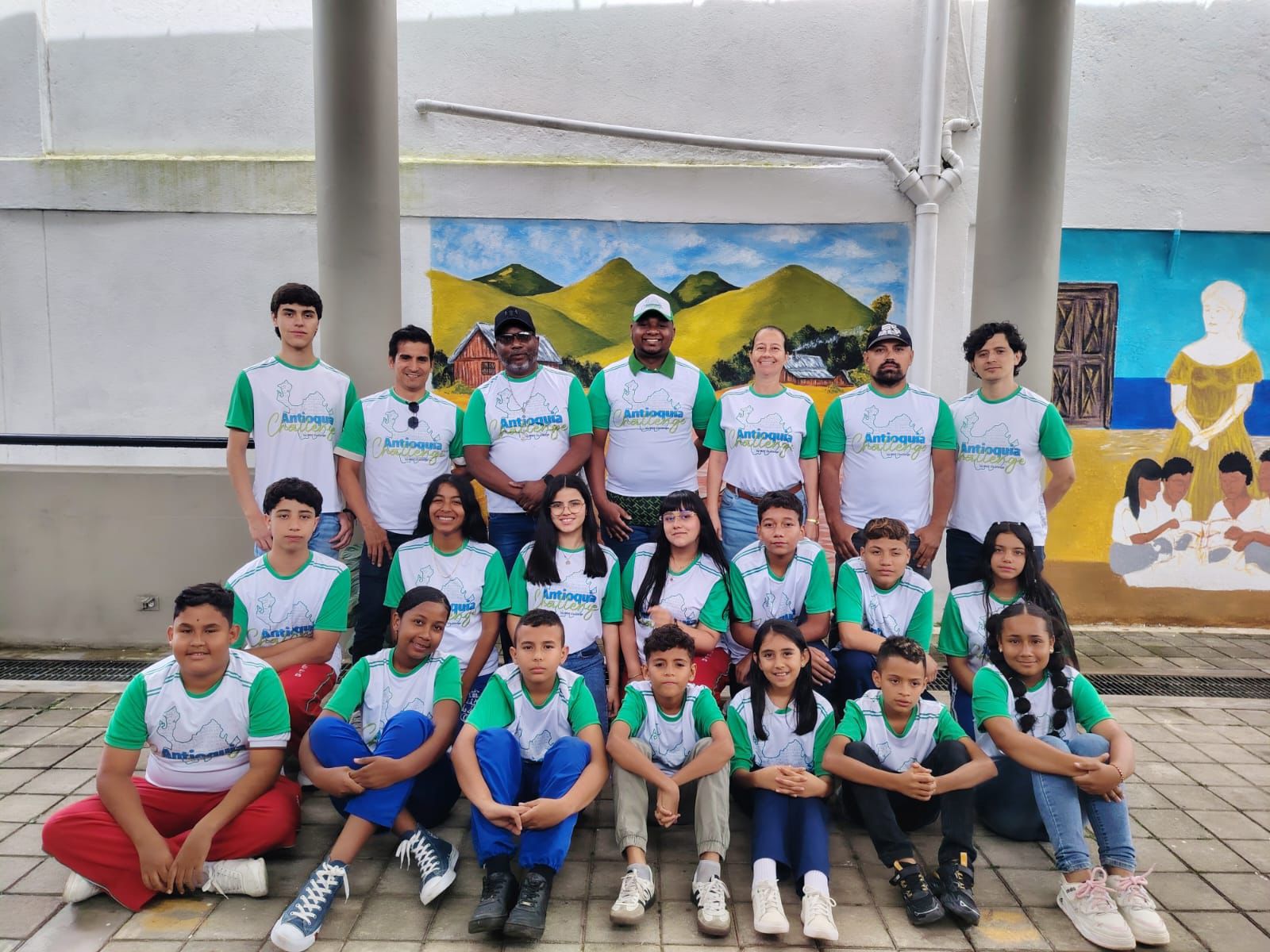 Más de 300 estudiantes de Antioquia le apuestan a la innovación tecnológica en la cuarta fase de Antioquia Challenge 