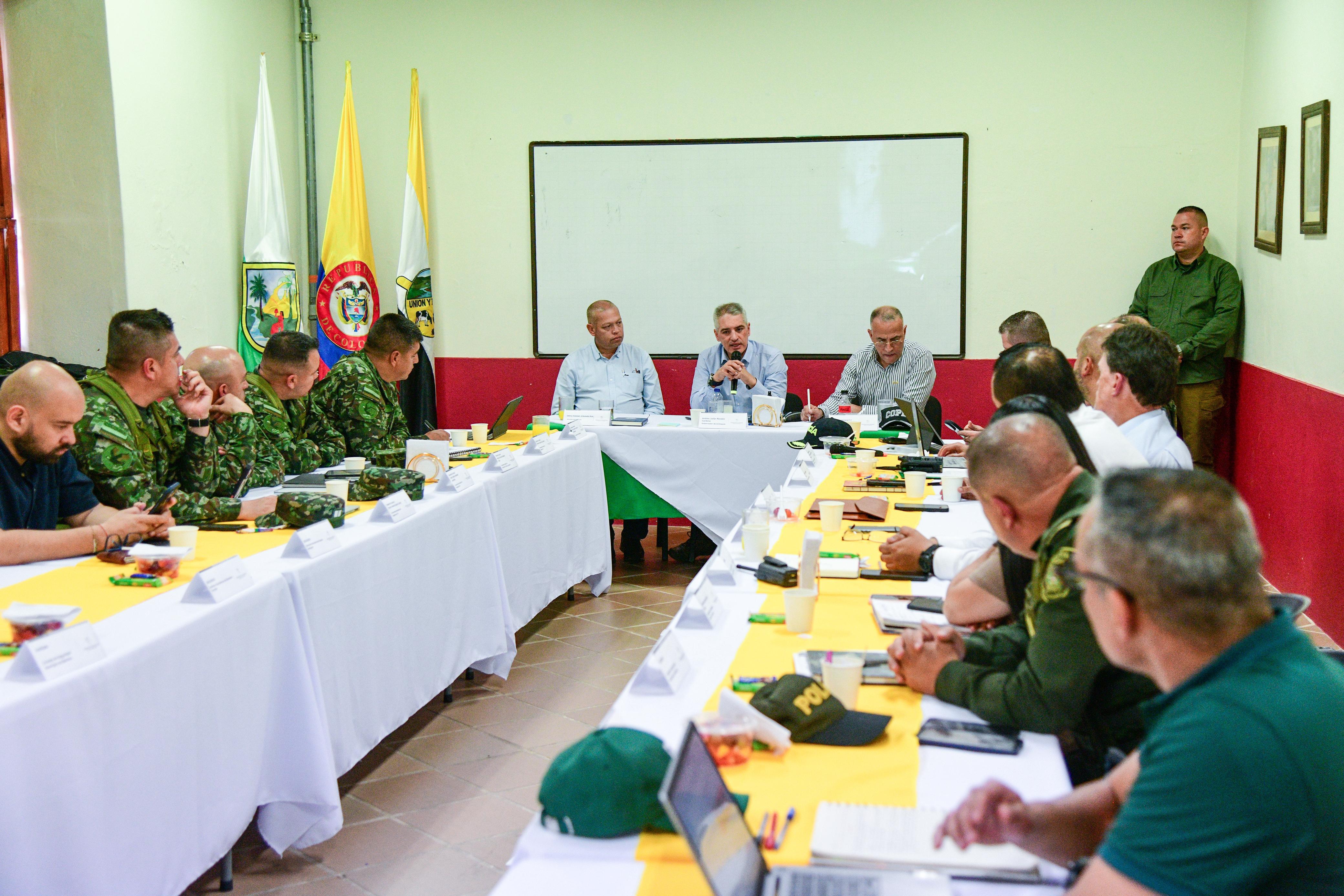 Gobernador Andrés Julián ofrece hasta 100 millones de pesos de recompensa por alias “Lobo” y “Pimpón” de las disidencias FARC  