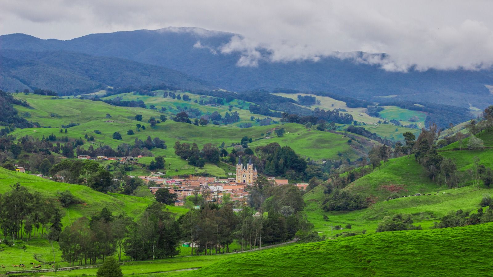 Actualización catastral de Antioquia avanza para el desarrollo de los municipios