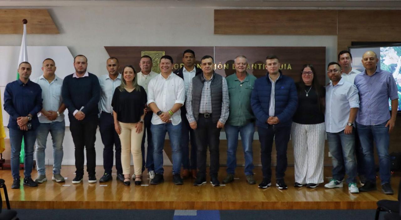 Gobernación de Antioquia y alcaldes del Suroeste rechazan cierre vial propuesto por Pacífico 1 en el sector Las Areneras, municipio de Amagá