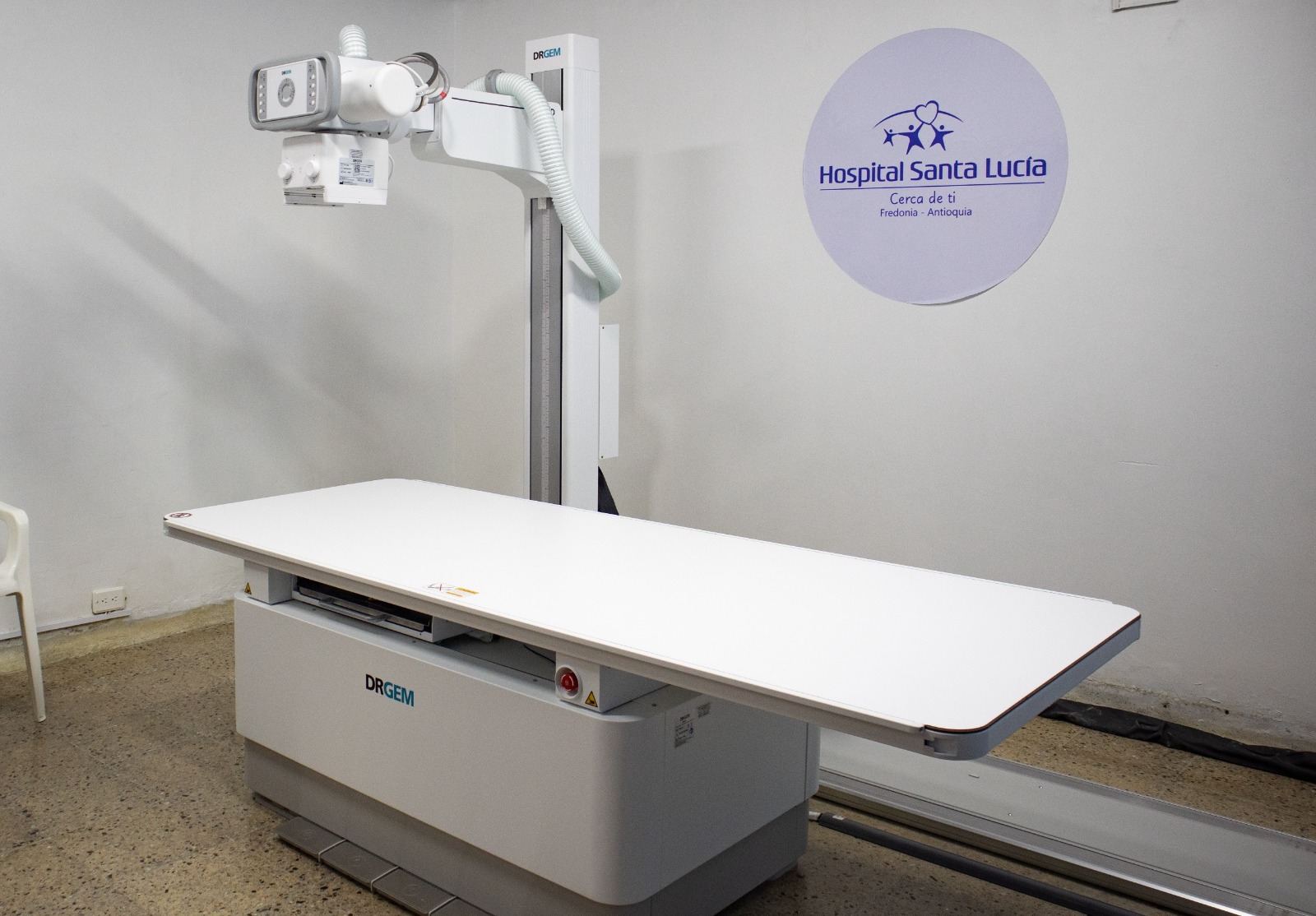 Gobernación de Antioquia entregó unidad de rayos X en el municipio de Fredonia