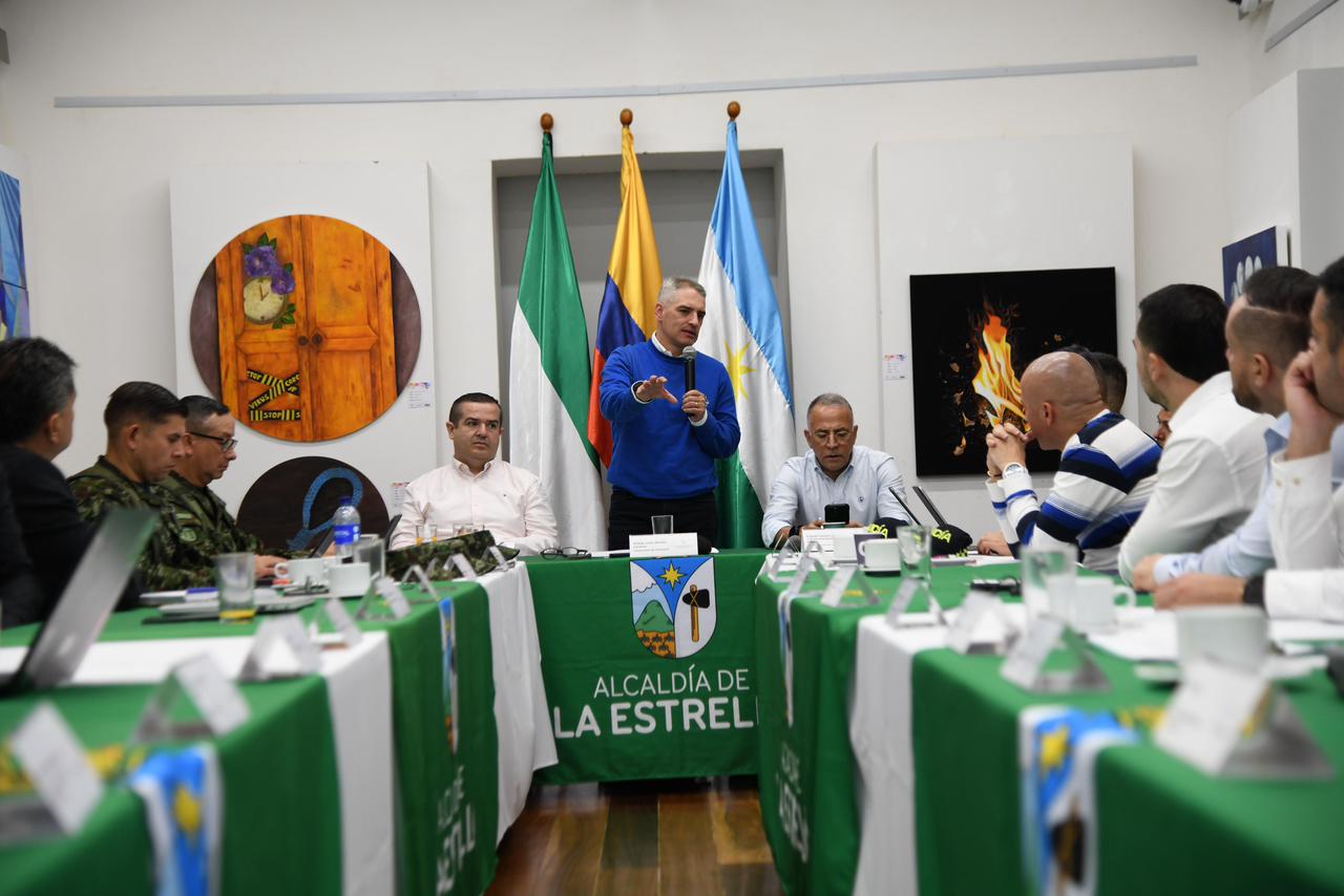 Gobernación de Antioquia activa un nuevo Escuadrón Militar y Policial Antioquia Segura en el sur del Valle de Aburrá
