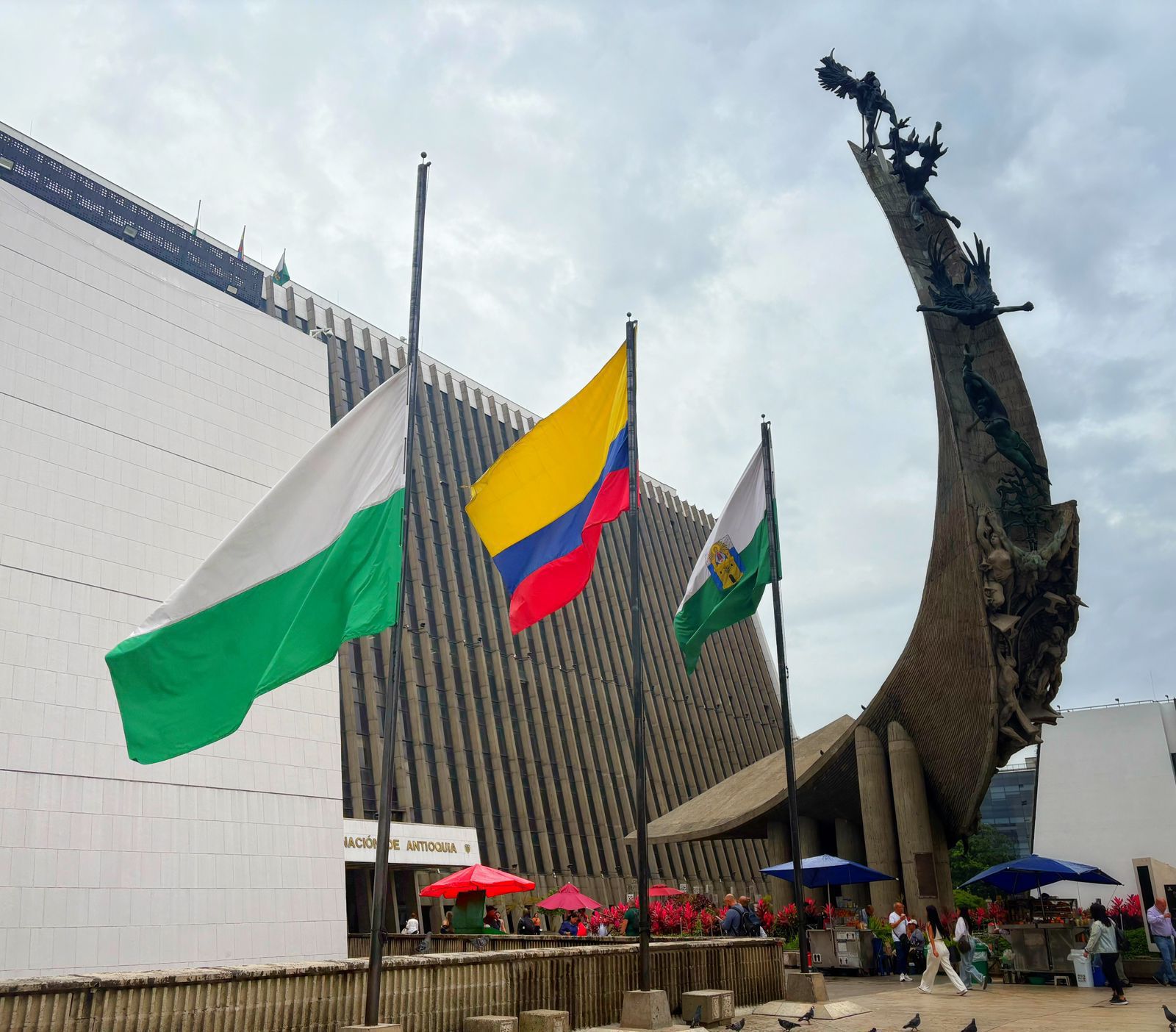 Antioquia honra a los uniformados fallecidos en accidente aéreo en Puerto Leguízamo