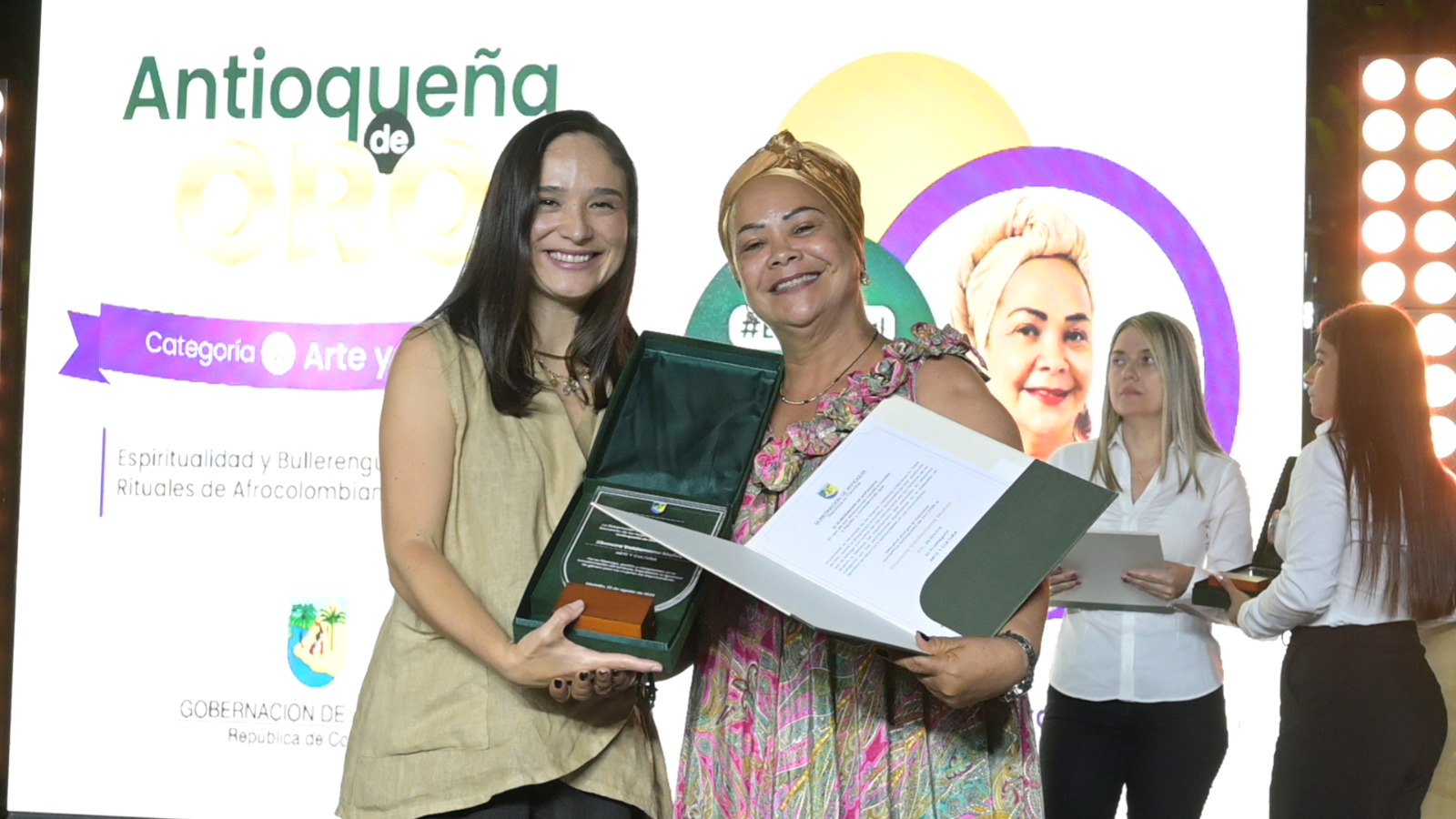 ¡Abiertas las inscripciones para la edición 28 de Antioqueña de Oro! Un reconocimiento para exaltar a las mujeres que transforman a Antioquia