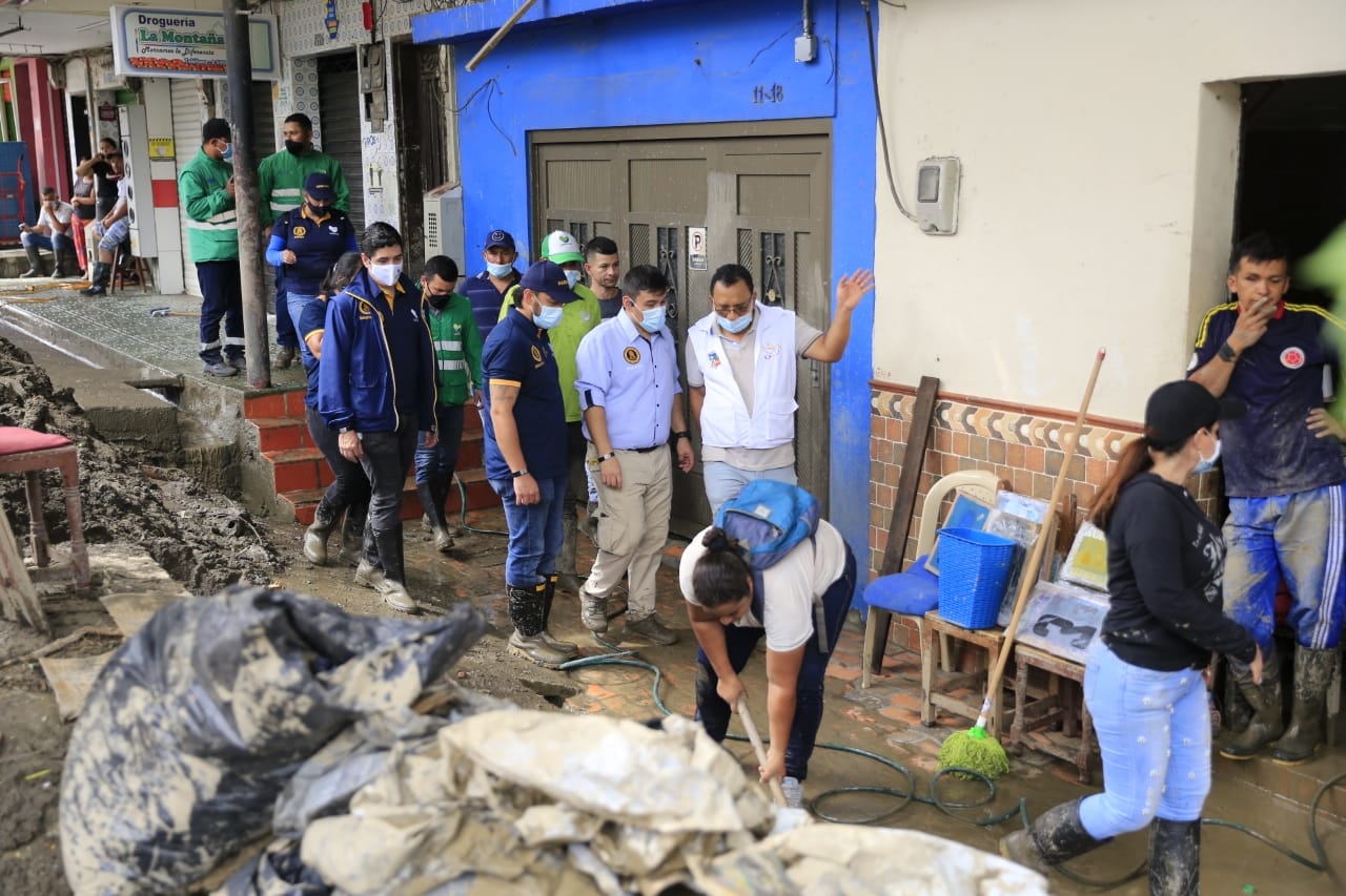 185 viviendas, 52 locales comerciales y al menos 10 vehículos afectados fue el saldo de la avenida torrencial ocurrida en Dabeiba esta madrugada