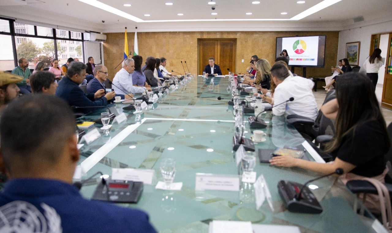 Durante el primer Consejo Departamental Ambiental de Antioquia –CODEAM fue sancionada la Ordenanza que elimina el uso de plásticos de único uso no biodegradables en la Administración Departamental