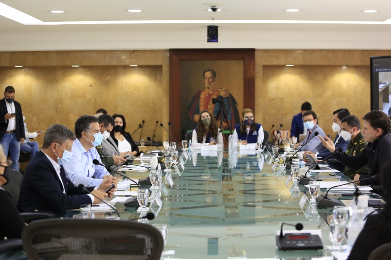 Gobernación de Antioquia y Gobierno Nacional, acordaron construir dos cárceles para sindicados en el departamento