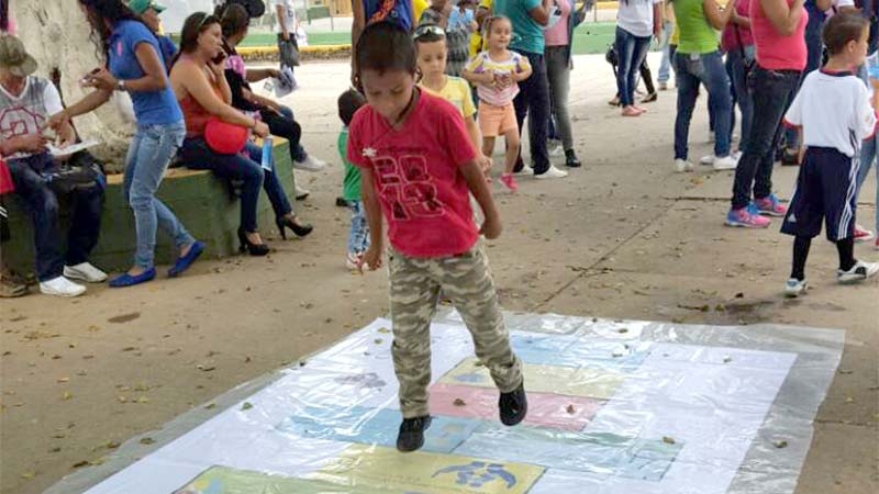 Los niños, niñas y adolescentes no deben trabajar