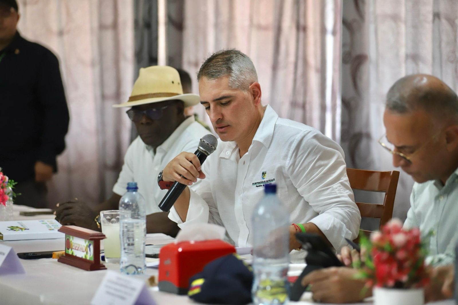 En Consejo de Seguridad y Oportunidades Sociales en Urabá el Gobernador Andrés Julián anunció inversiones para la subregión