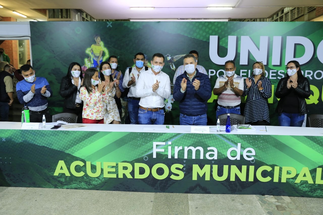 En su cuarta sesión, las Jornadas de Acuerdos Municipales suman ya inversiones por encima del billón de pesos