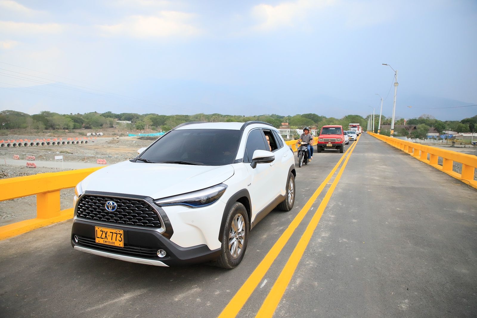 Habilitado paso vehicular sobre el puente del río Tonusco