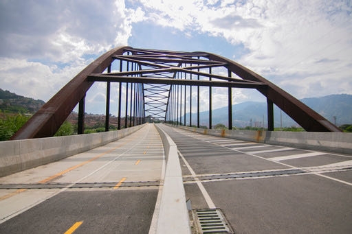 Gobernación de Antioquia y Área Metropolitana entregaron conjunto de obras de alto impacto para optimizar la movilidad del Norte del Valle de Aburrá