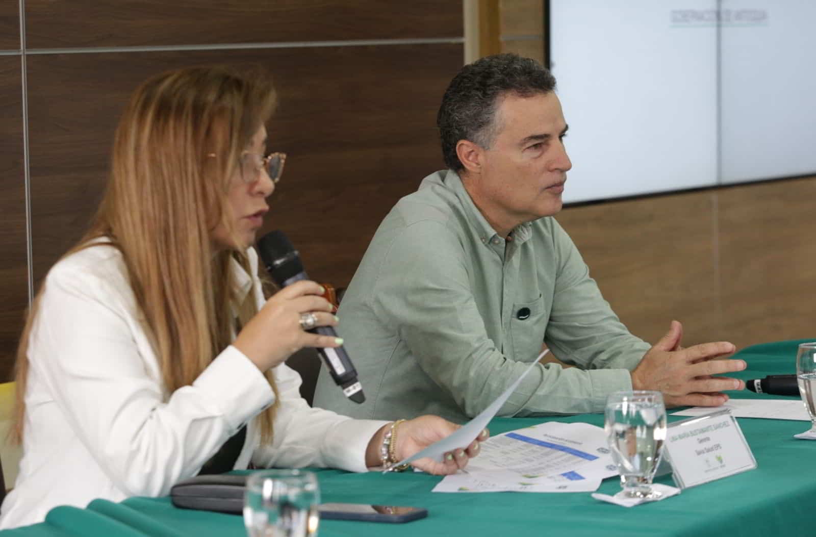 14 hospitales públicos y ocho privados serían los nuevos socios de Savia Salud EPS