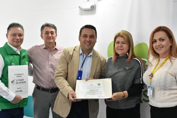 Antioquia entregó cuatro nuevas ambulancias, así el departamento suma 96 de estos vehículos