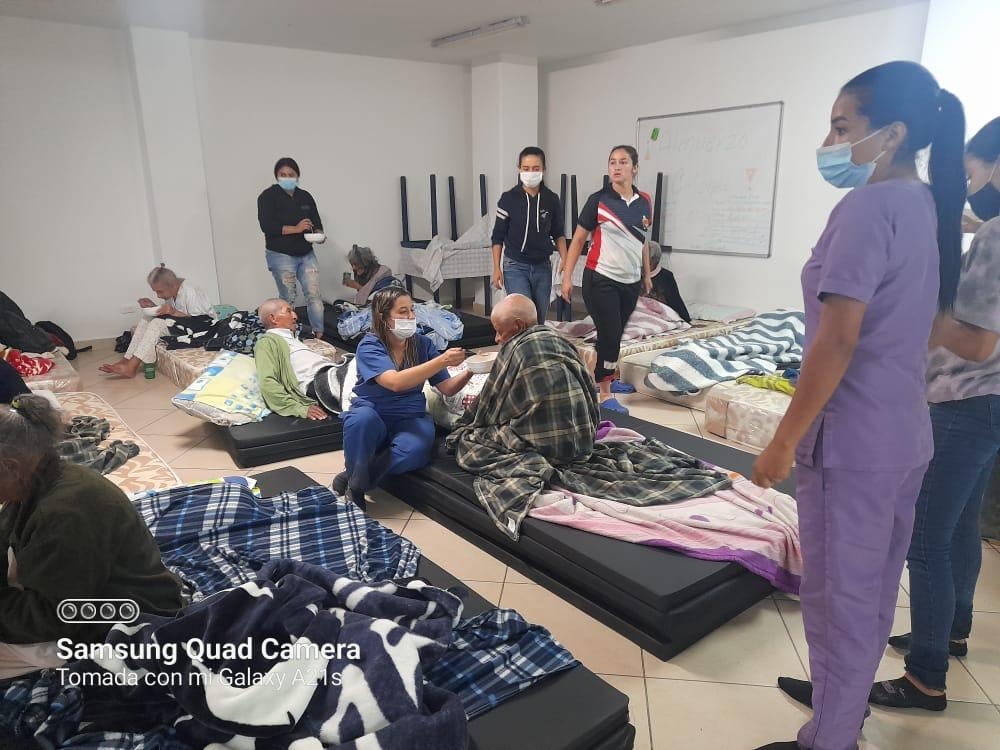 Gobernación de Antioquia apoya y acompaña a Ituango tras eventos por lluvias y desplazamiento forzado.