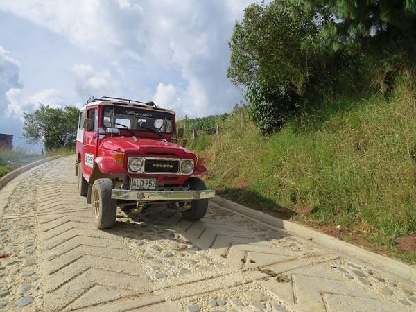 Adjudicadas obras de infraestructura vial por más de 7 mil millones de pesos