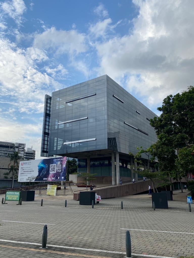 IU Digital y la Gobernación de Sucre firman convenio para llevar educación superior digital y de calidad a ese departamento