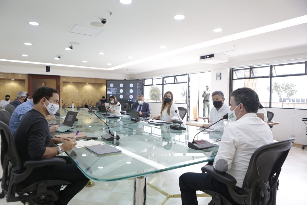 Toque de queda y ley seca son las medidas para este puente de Halloween